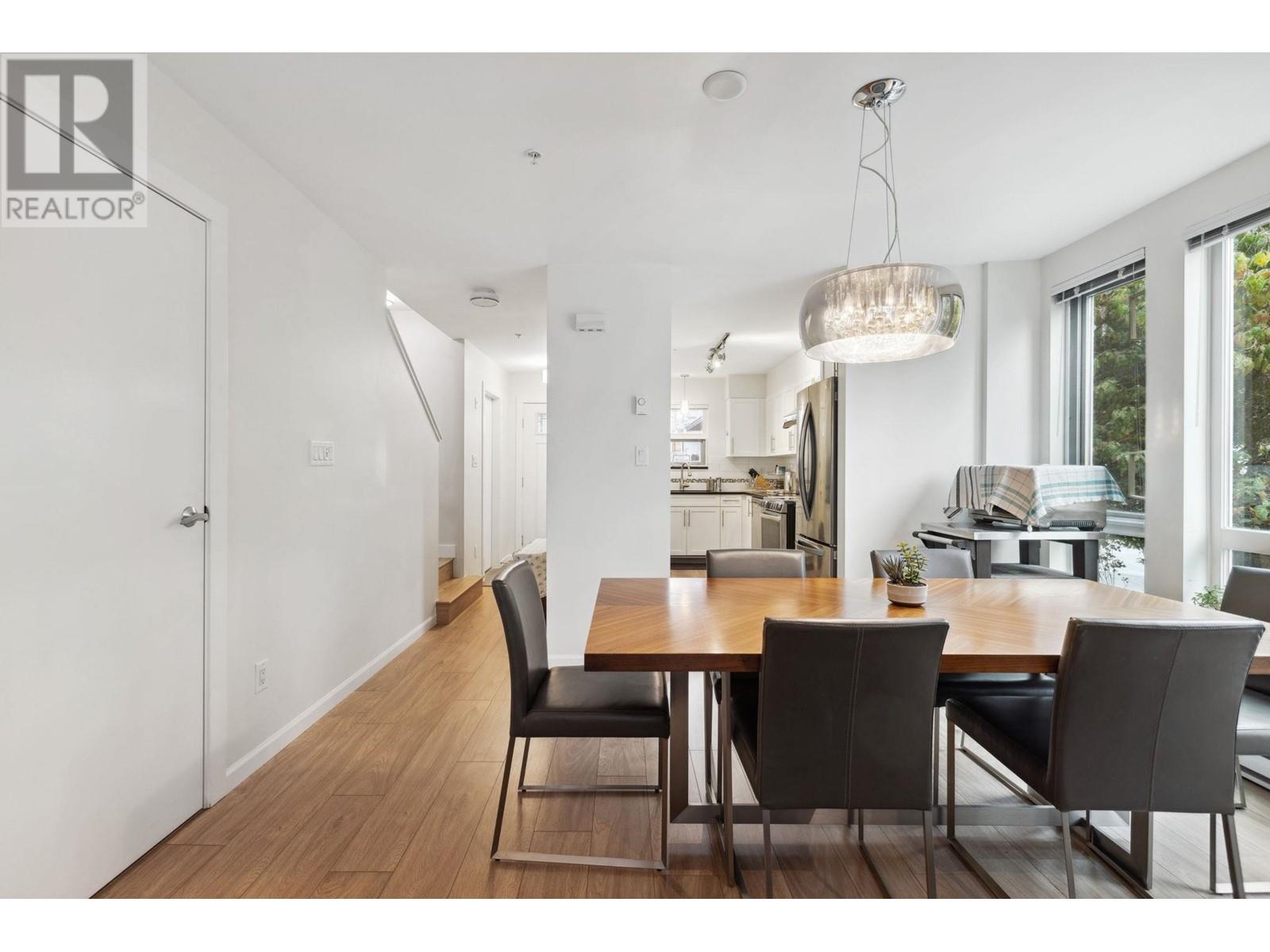 301 568 Rochester Avenue, Coquitlam, British Columbia  V3K 0C3 - Photo 11 - R2955320