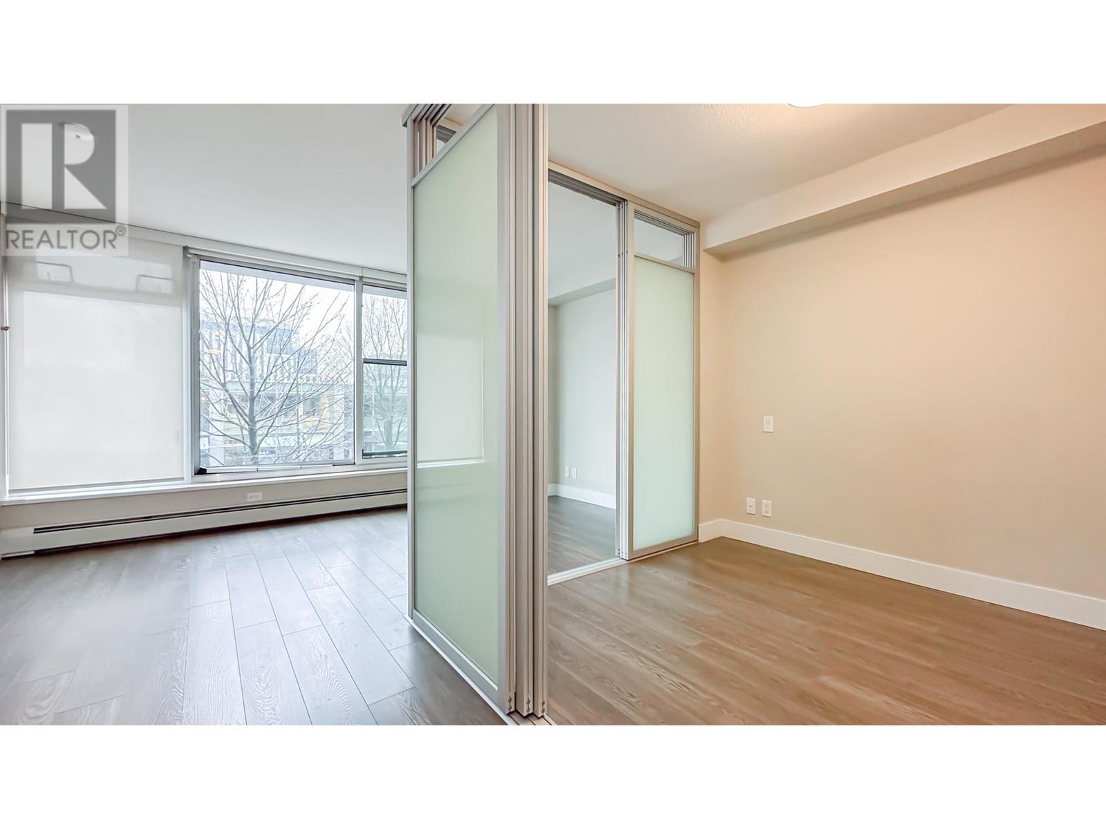 205 1783 Manitoba Street, Vancouver, British Columbia  V5Y 0K1 - Photo 4 - R2951896