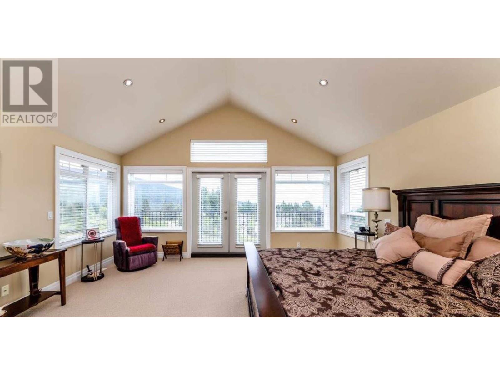 3235 Chartwell Lane, Coquitlam, British Columbia  V3E 3N1 - Photo 8 - R2954237