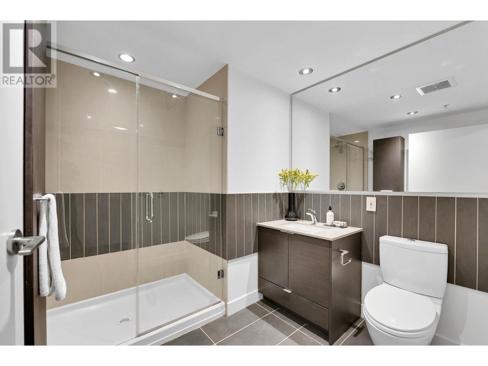 203 175 W 2nd Street, North Vancouver, British Columbia  V7M 0A5 - Photo 10 - R2955430
