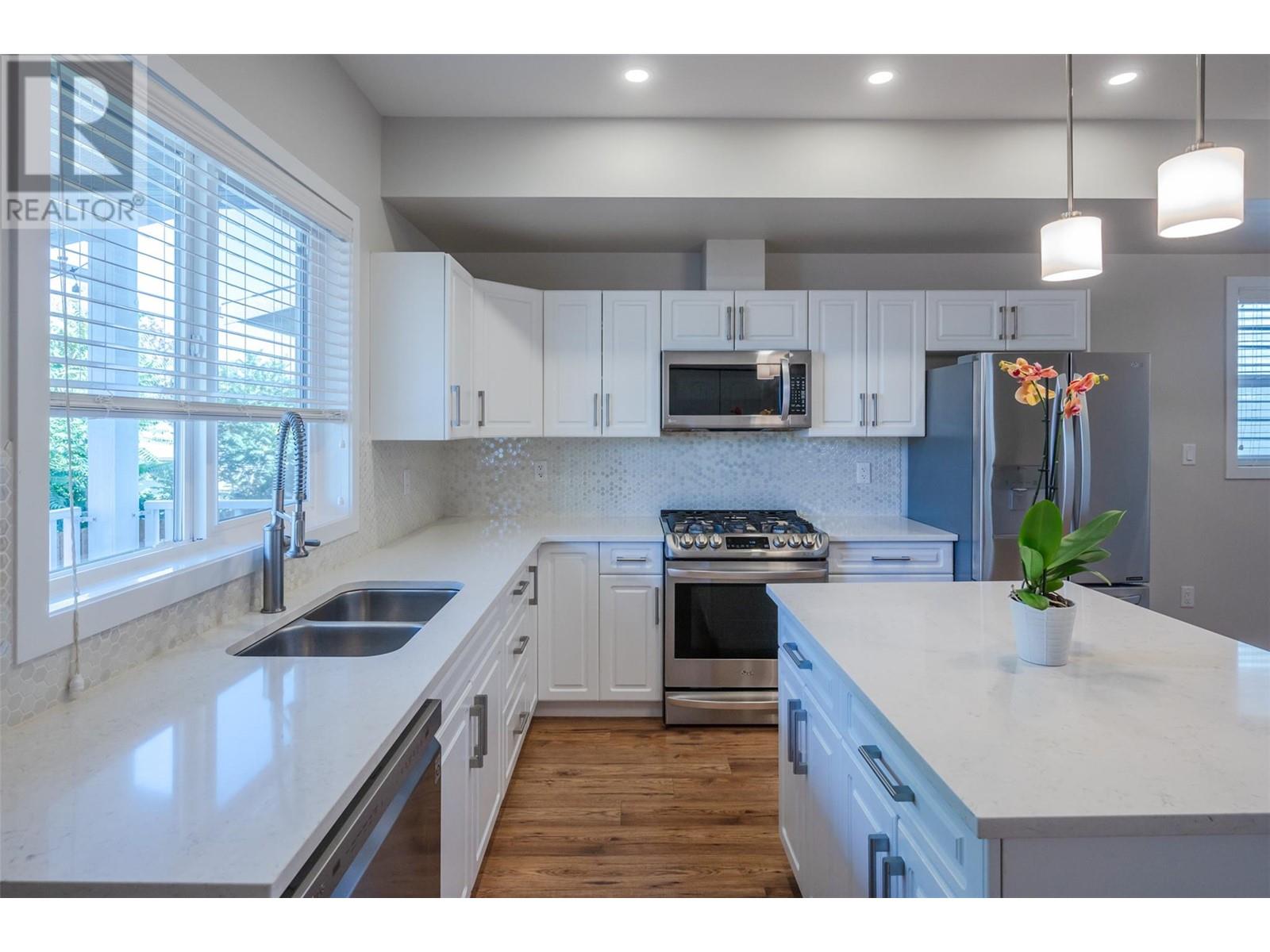 Property at 13620 Kelly Avenue image 1