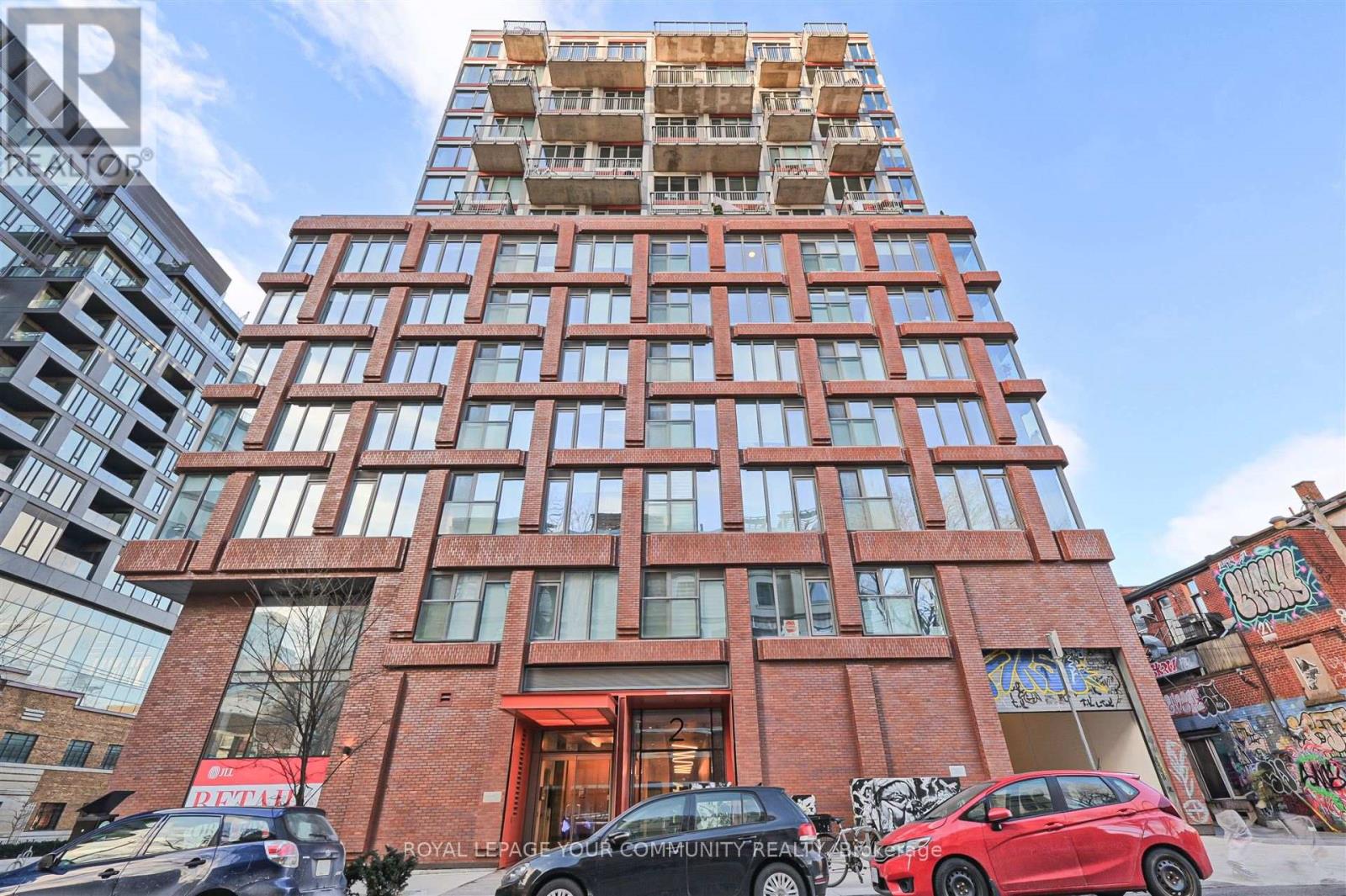 Property at 205 - 2 AUGUSTA AVENUE image 2