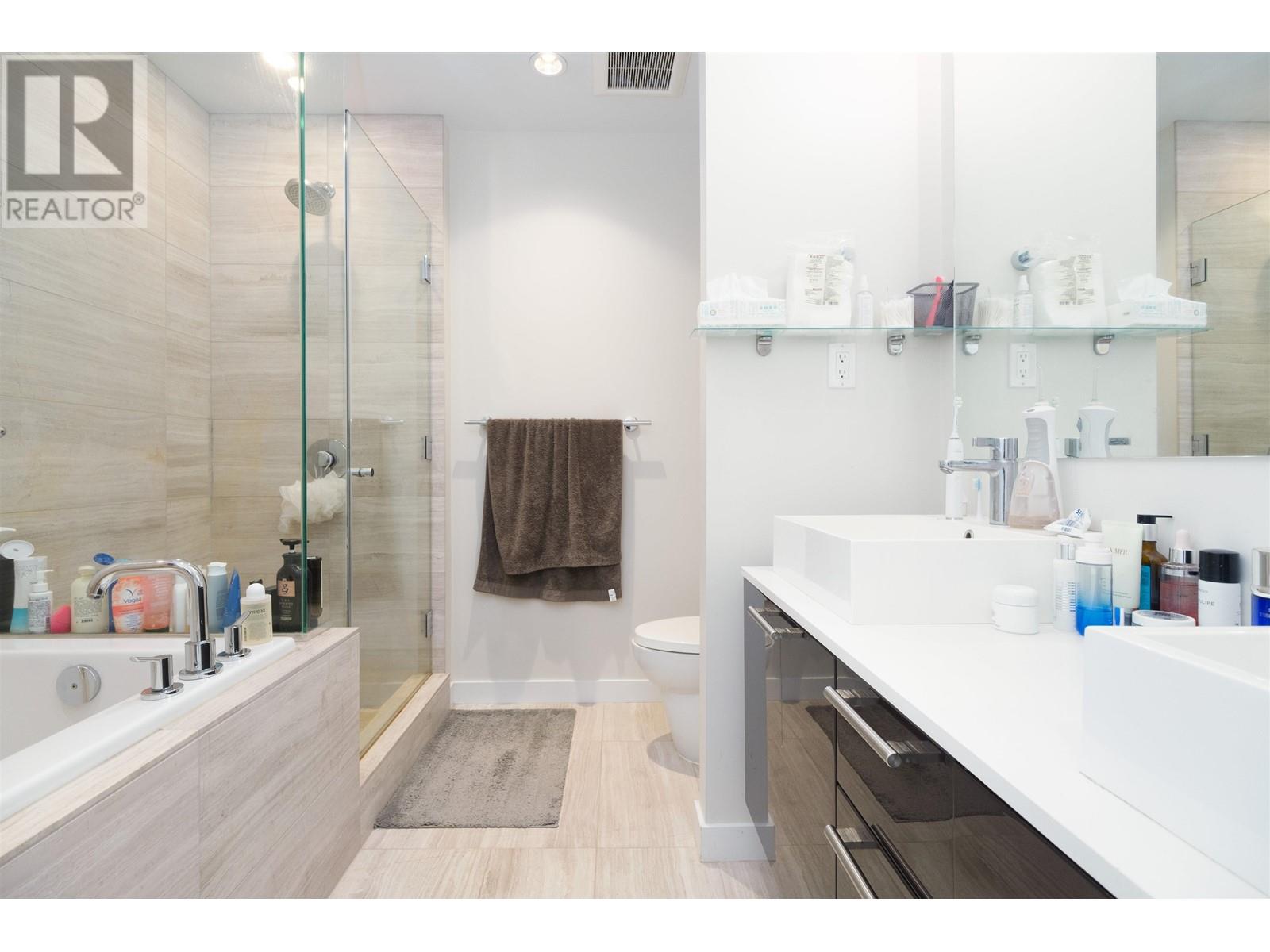 Listing Picture 7 of 22 : 710 5177 BRIGHOUSE WAY, Richmond / 烈治文 - 魯藝地產 Yvonne Lu Group - MLS Medallion Club Member