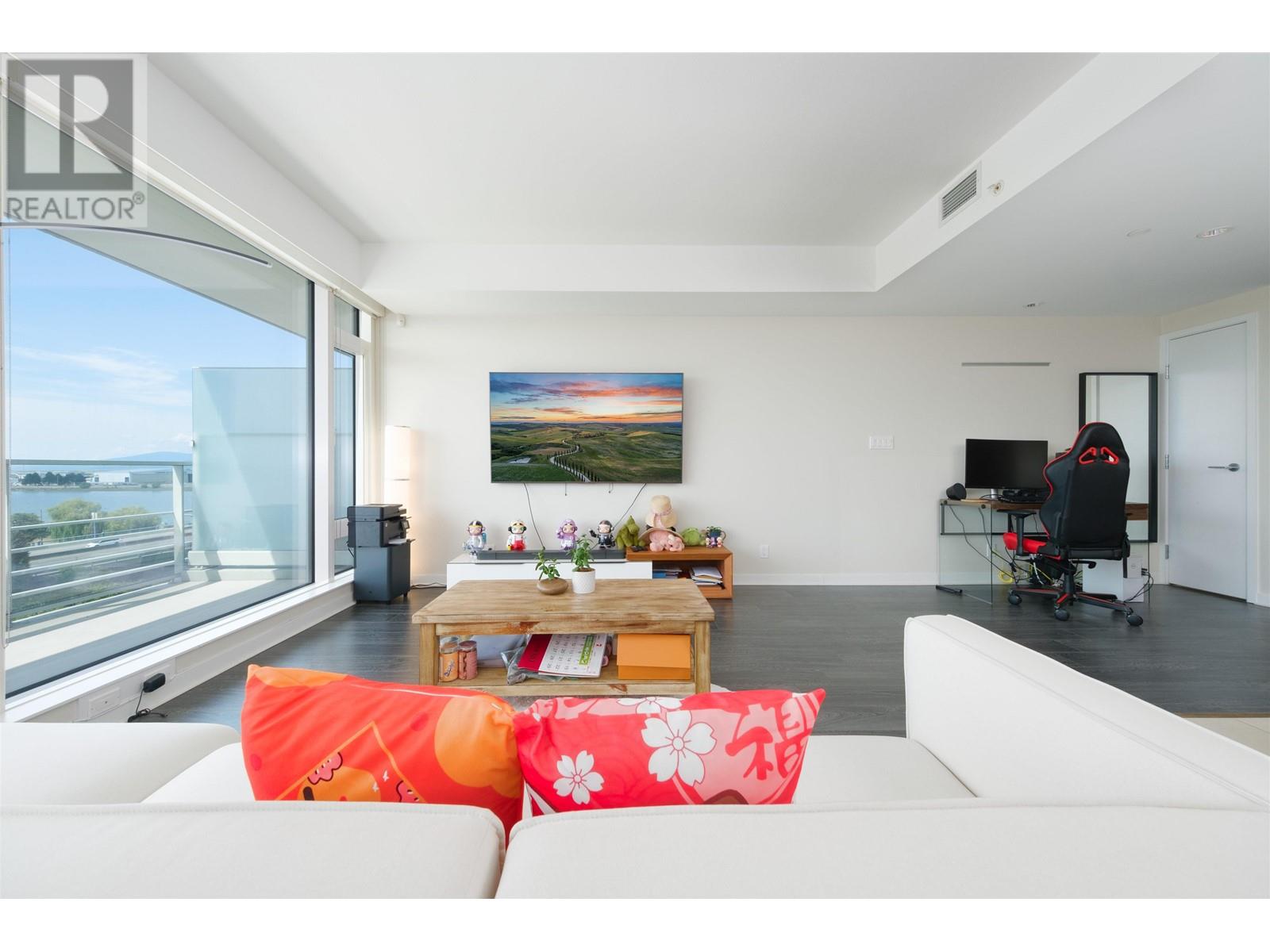 Listing Picture 13 of 22 : 710 5177 BRIGHOUSE WAY, Richmond / 烈治文 - 魯藝地產 Yvonne Lu Group - MLS Medallion Club Member