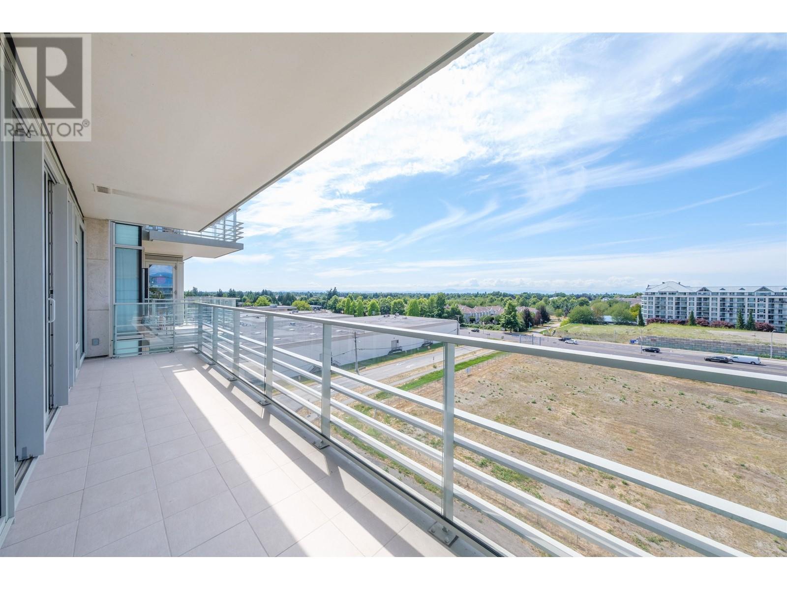 Listing Picture 2 of 22 : 710 5177 BRIGHOUSE WAY, Richmond / 烈治文 - 魯藝地產 Yvonne Lu Group - MLS Medallion Club Member