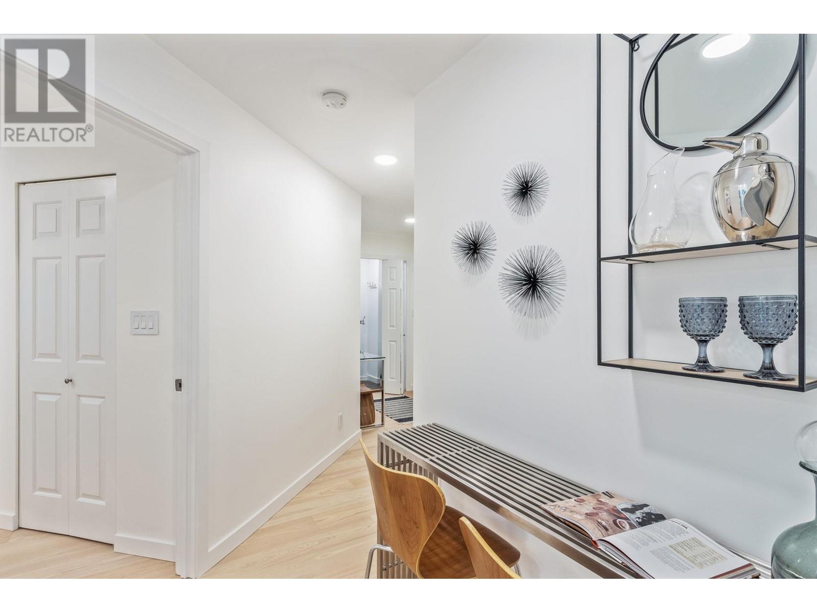 Listing Picture 15 of 22 : 206 1315 W 7TH AVENUE, Vancouver / 溫哥華 - 魯藝地產 Yvonne Lu Group - MLS Medallion Club Member