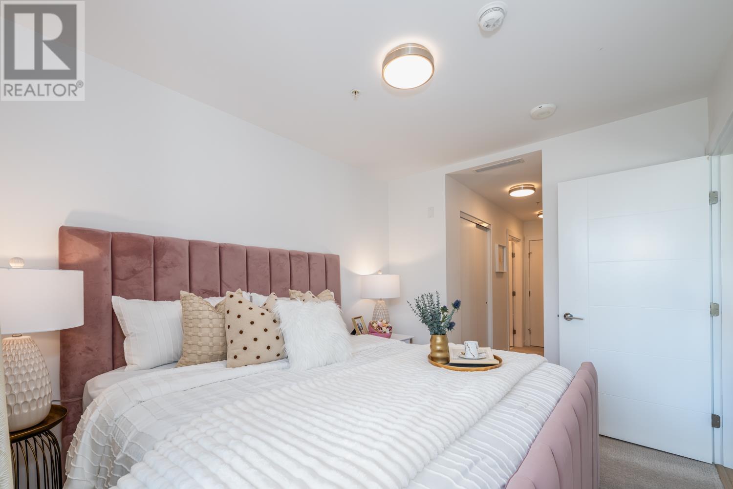 Listing Picture 16 of 26 : 301 4988 CAMBIE STREET, Vancouver / 溫哥華 - 魯藝地產 Yvonne Lu Group - MLS Medallion Club Member