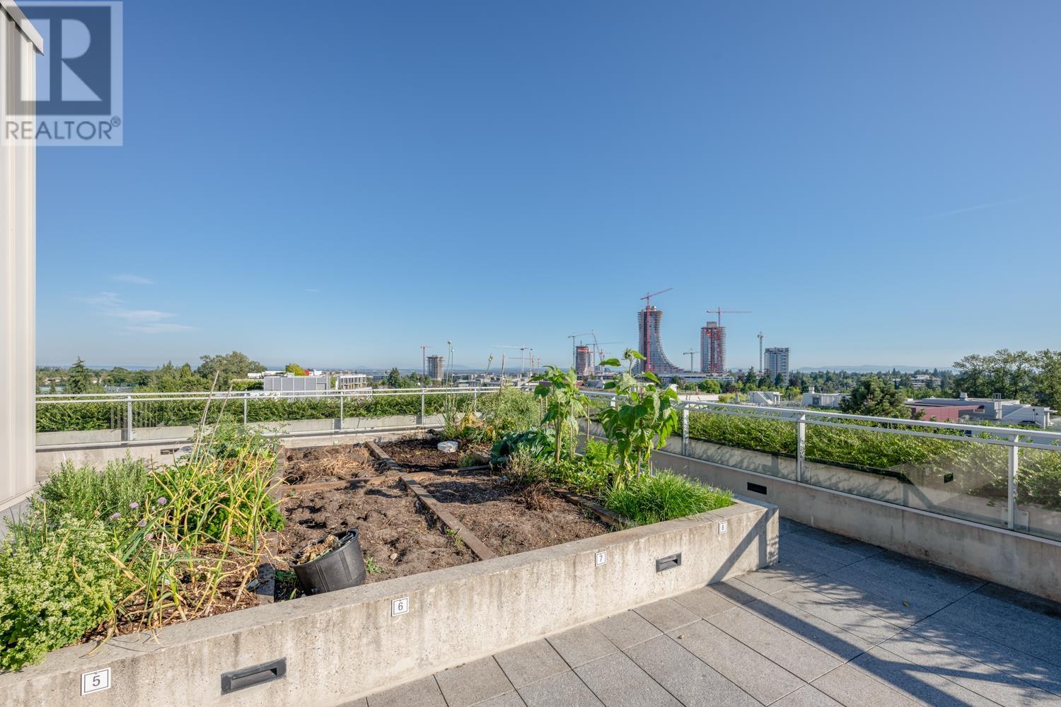 Listing Picture 24 of 26 : 301 4988 CAMBIE STREET, Vancouver / 溫哥華 - 魯藝地產 Yvonne Lu Group - MLS Medallion Club Member