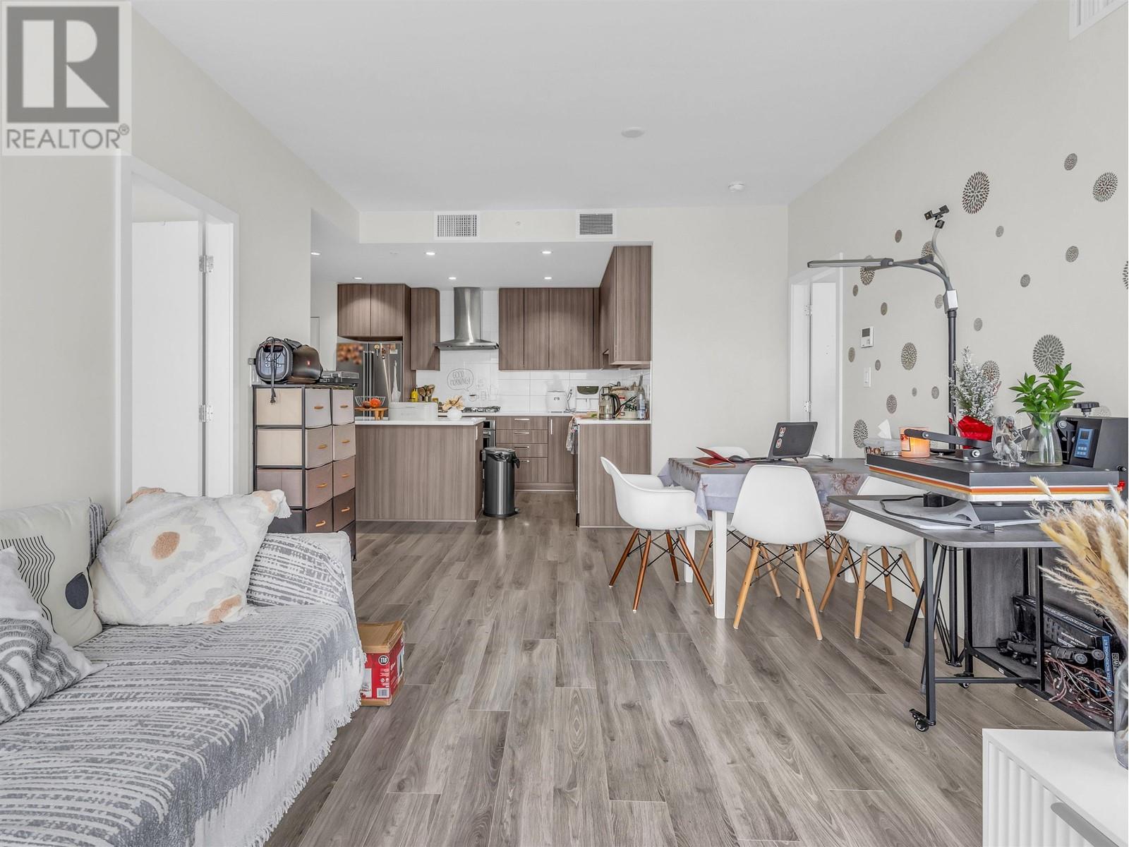 908 1788 GILMORE AVENUE, burnaby, British Columbia