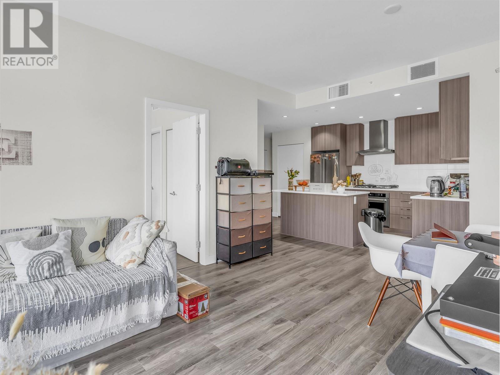 908 1788 Gilmore Avenue, Burnaby, British Columbia  V5C 0L5 - Photo 5 - R2955561