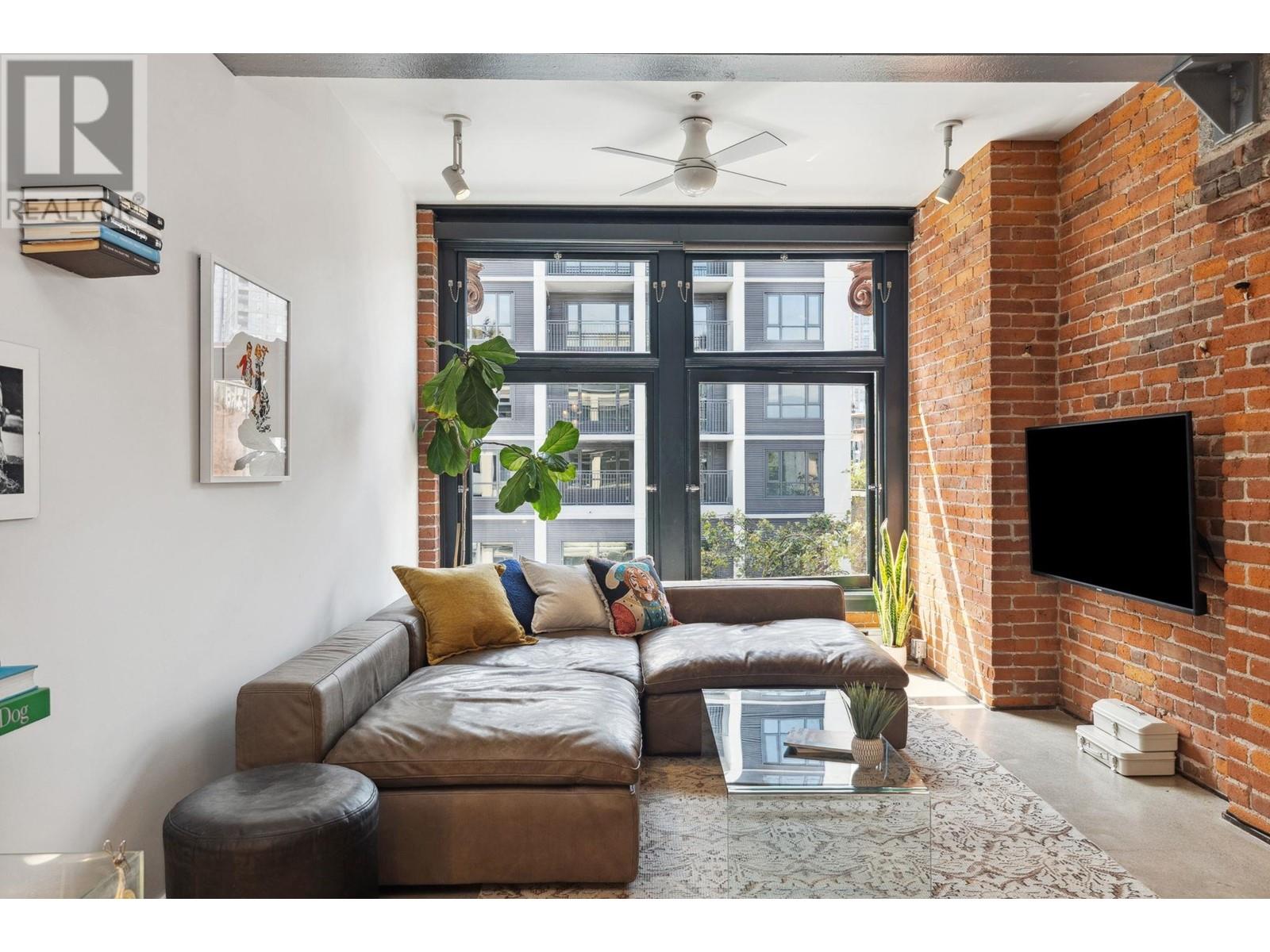 Listing Picture 9 of 30 : 503 53 W HASTINGS STREET, Vancouver / 溫哥華 - 魯藝地產 Yvonne Lu Group - MLS Medallion Club Member