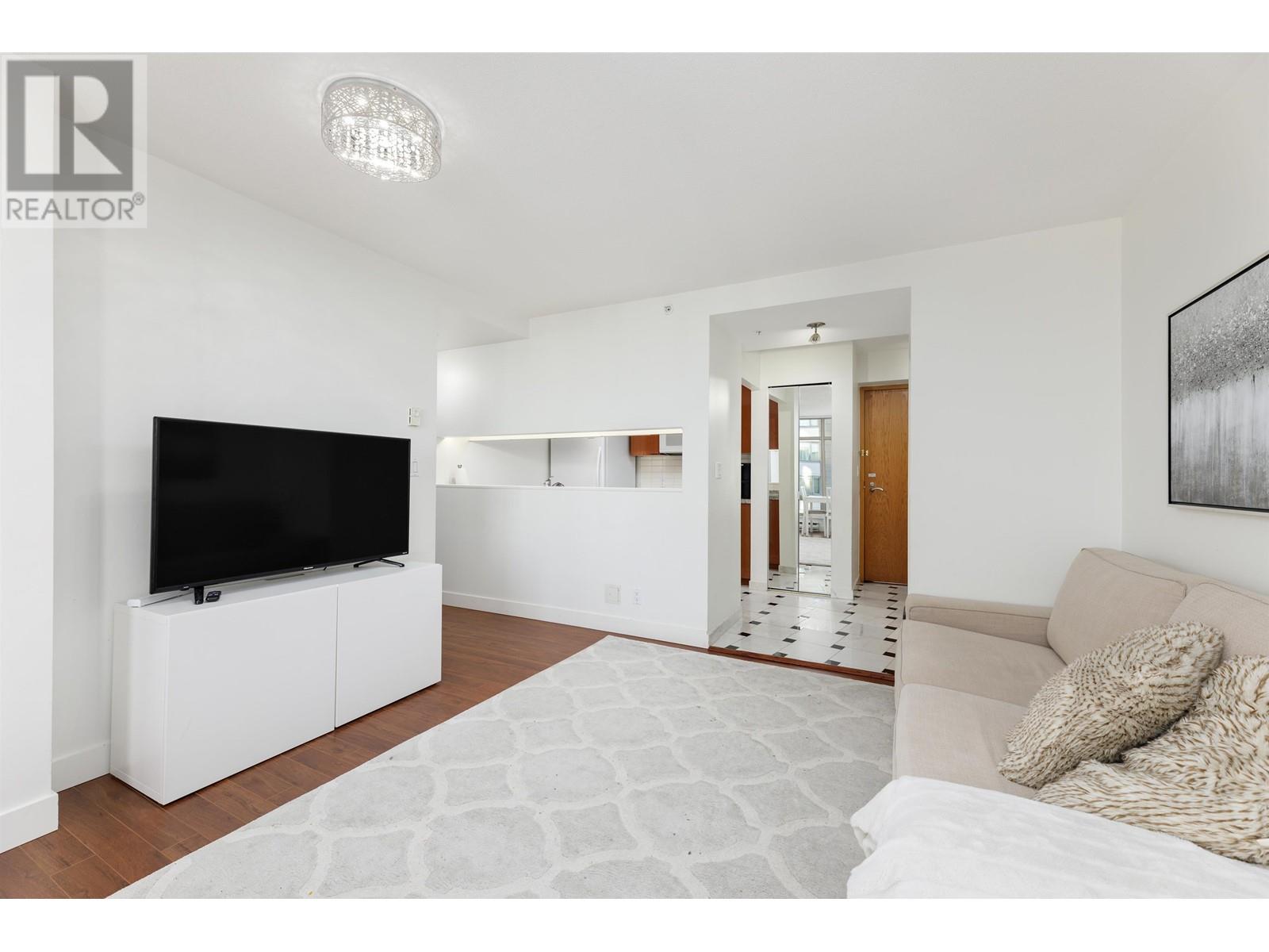 Listing Picture 2 of 21 : 1604 1288 ALBERNI STREET, Vancouver / 溫哥華 - 魯藝地產 Yvonne Lu Group - MLS Medallion Club Member