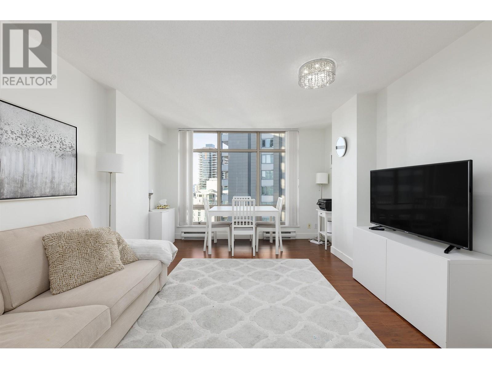 Listing Picture 3 of 21 : 1604 1288 ALBERNI STREET, Vancouver / 溫哥華 - 魯藝地產 Yvonne Lu Group - MLS Medallion Club Member