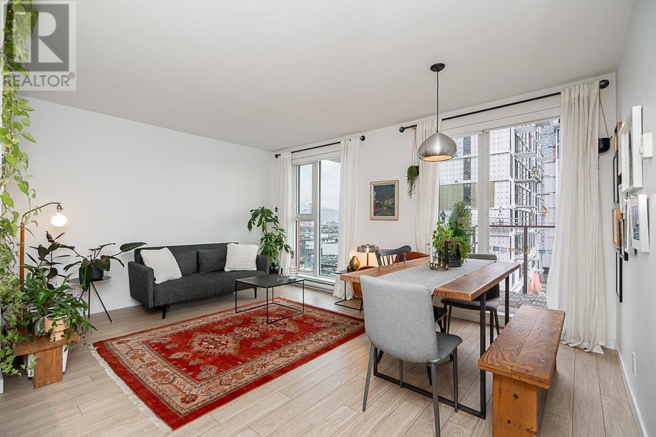 604 983 E HASTINGS STREET, vancouver, British Columbia