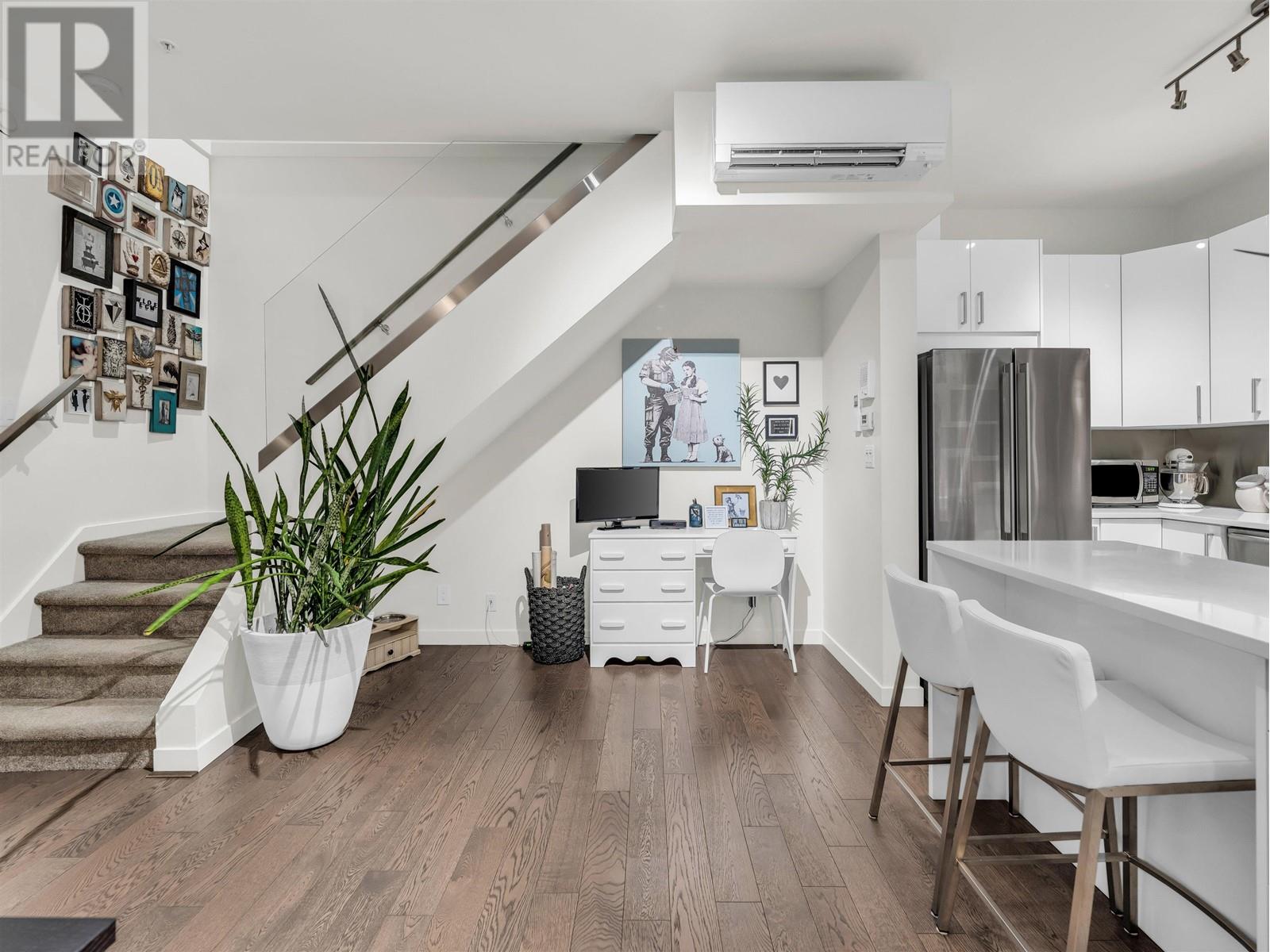 135 Alexander Street, Vancouver, British Columbia V6A 1B8 - Photo 10 - R2955361