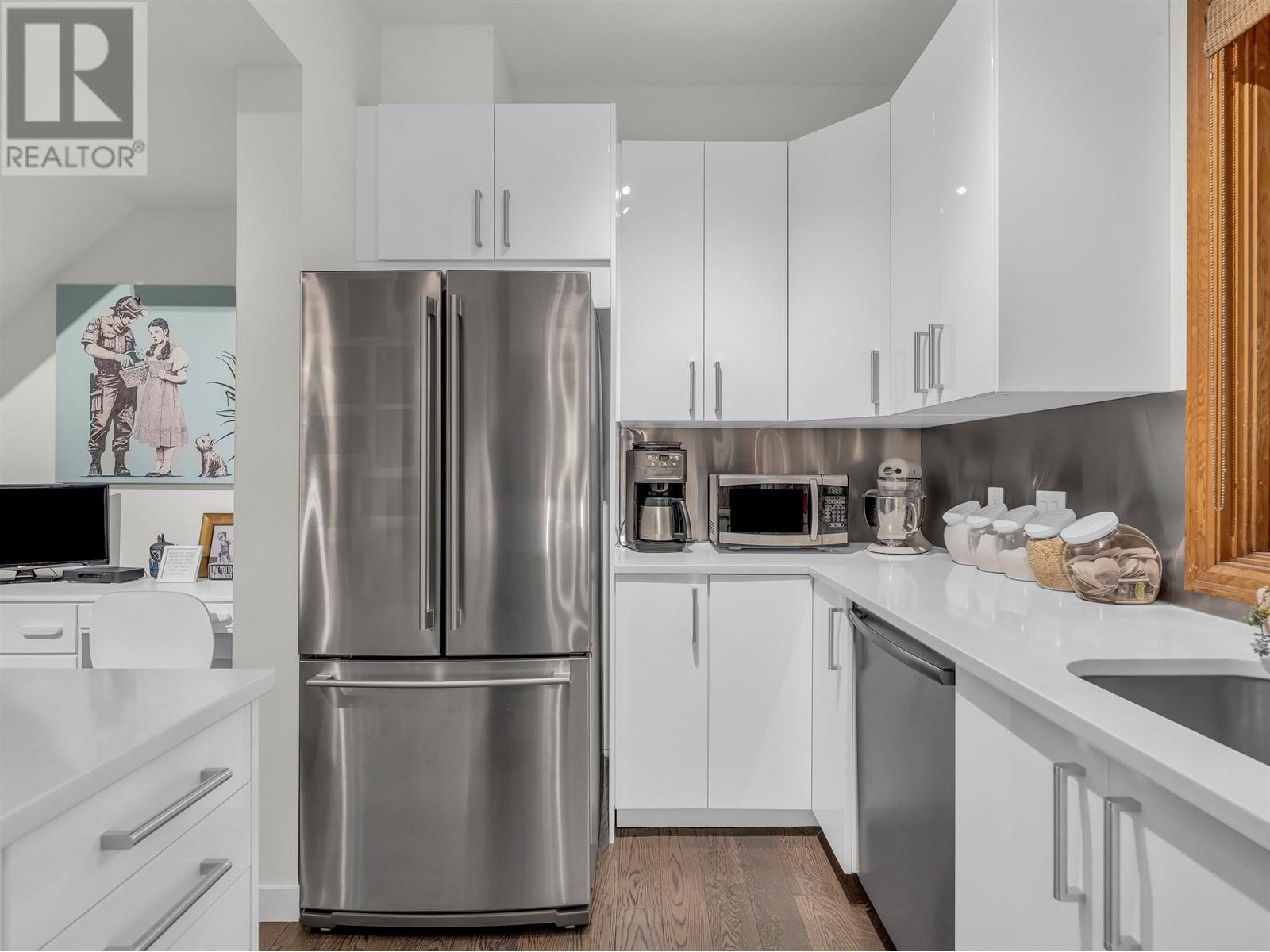 135 Alexander Street, Vancouver, British Columbia V6A 1B8 - Photo 11 - R2955361