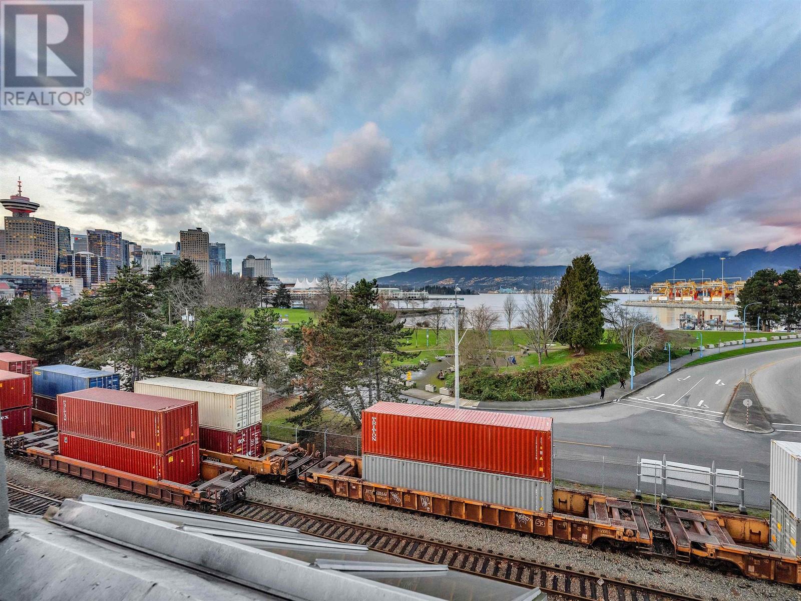 135 Alexander Street, Vancouver, British Columbia V6A 1B8 - Photo 4 - R2955361