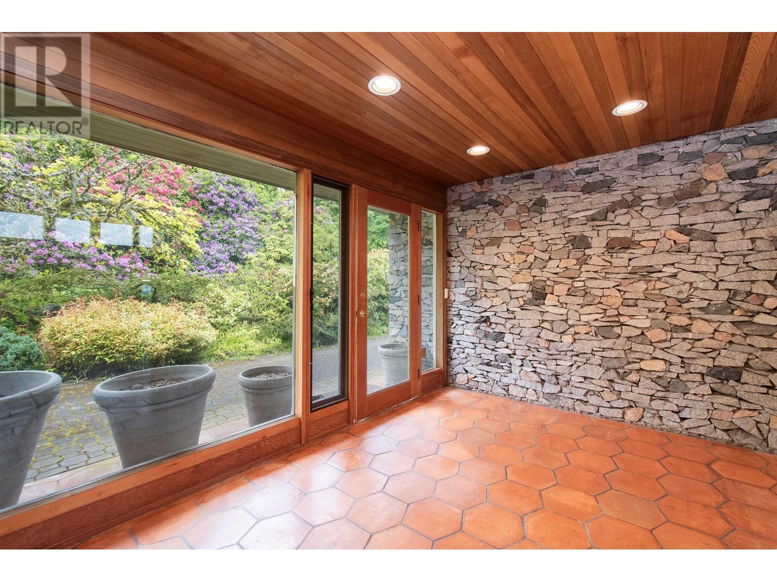 670 Fairmile Road, West Vancouver, British Columbia  V7S 1R2 - Photo 9 - R2955514
