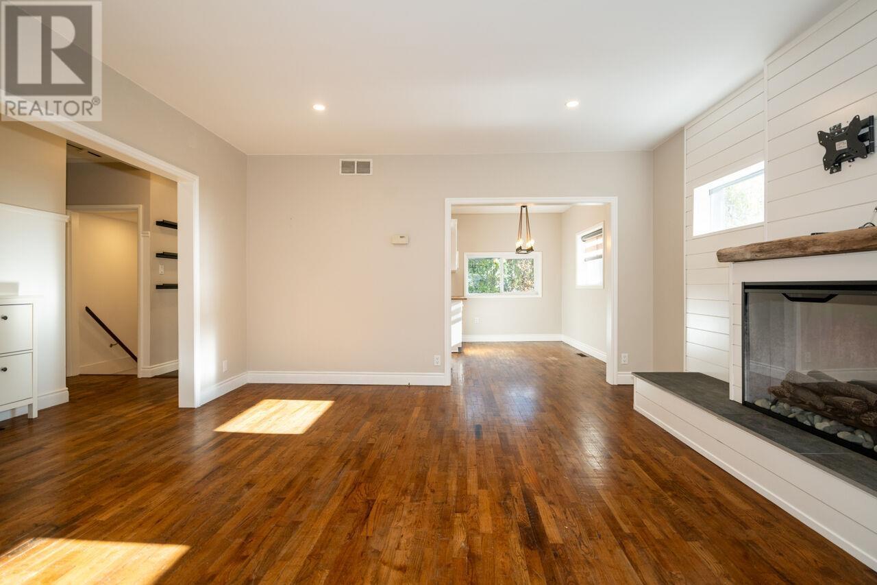 1858 Deep Cove Road, North Vancouver, British Columbia  V7G 1S6 - Photo 6 - R2955520