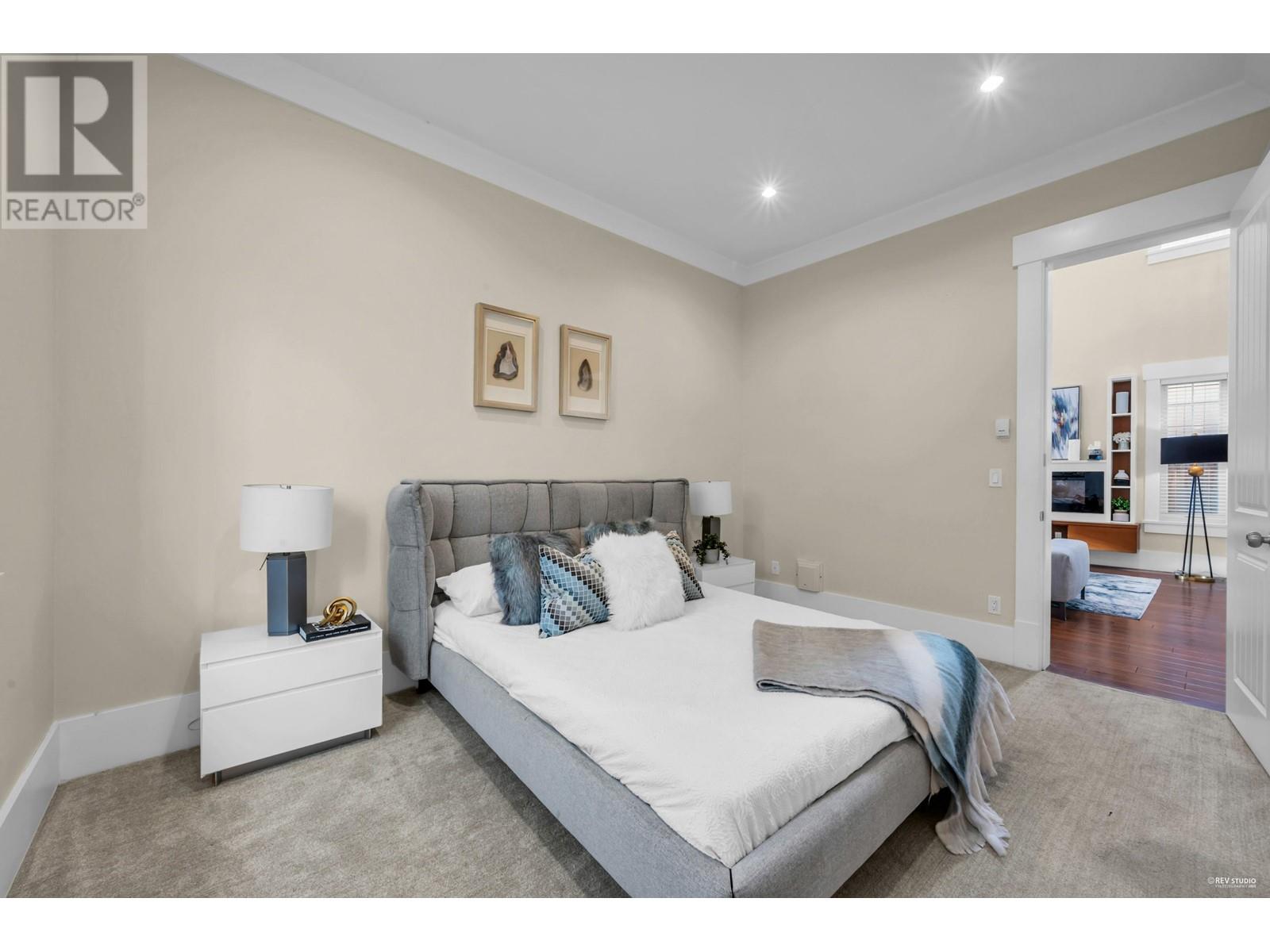 Listing Picture 16 of 40 : 6351 GOLDSMITH DRIVE, Richmond / 烈治文 - 魯藝地產 Yvonne Lu Group - MLS Medallion Club Member