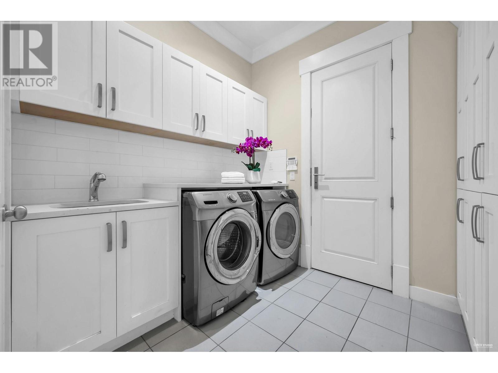 Listing Picture 18 of 40 : 6351 GOLDSMITH DRIVE, Richmond / 烈治文 - 魯藝地產 Yvonne Lu Group - MLS Medallion Club Member