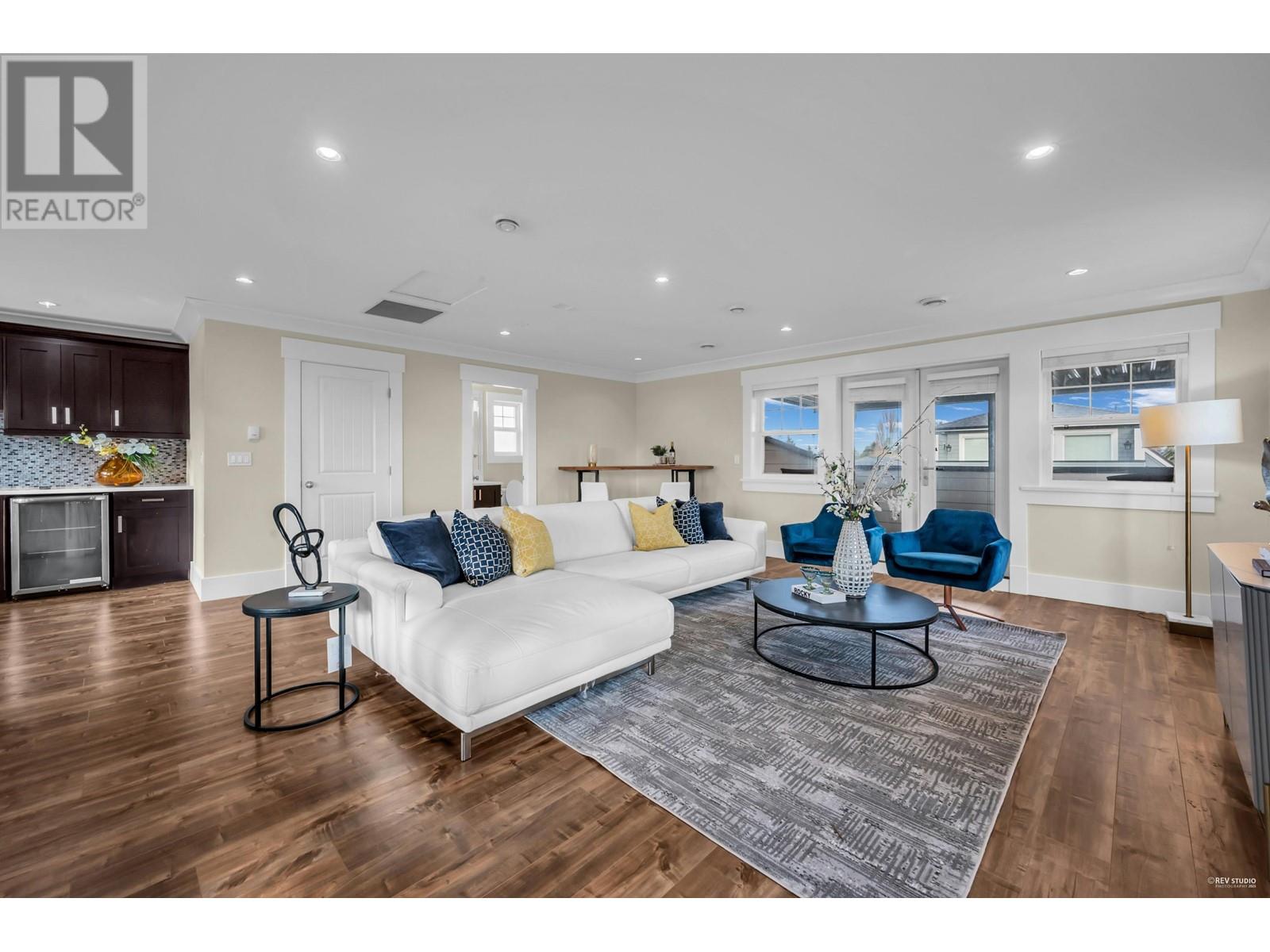 Listing Picture 36 of 40 : 6351 GOLDSMITH DRIVE, Richmond / 烈治文 - 魯藝地產 Yvonne Lu Group - MLS Medallion Club Member