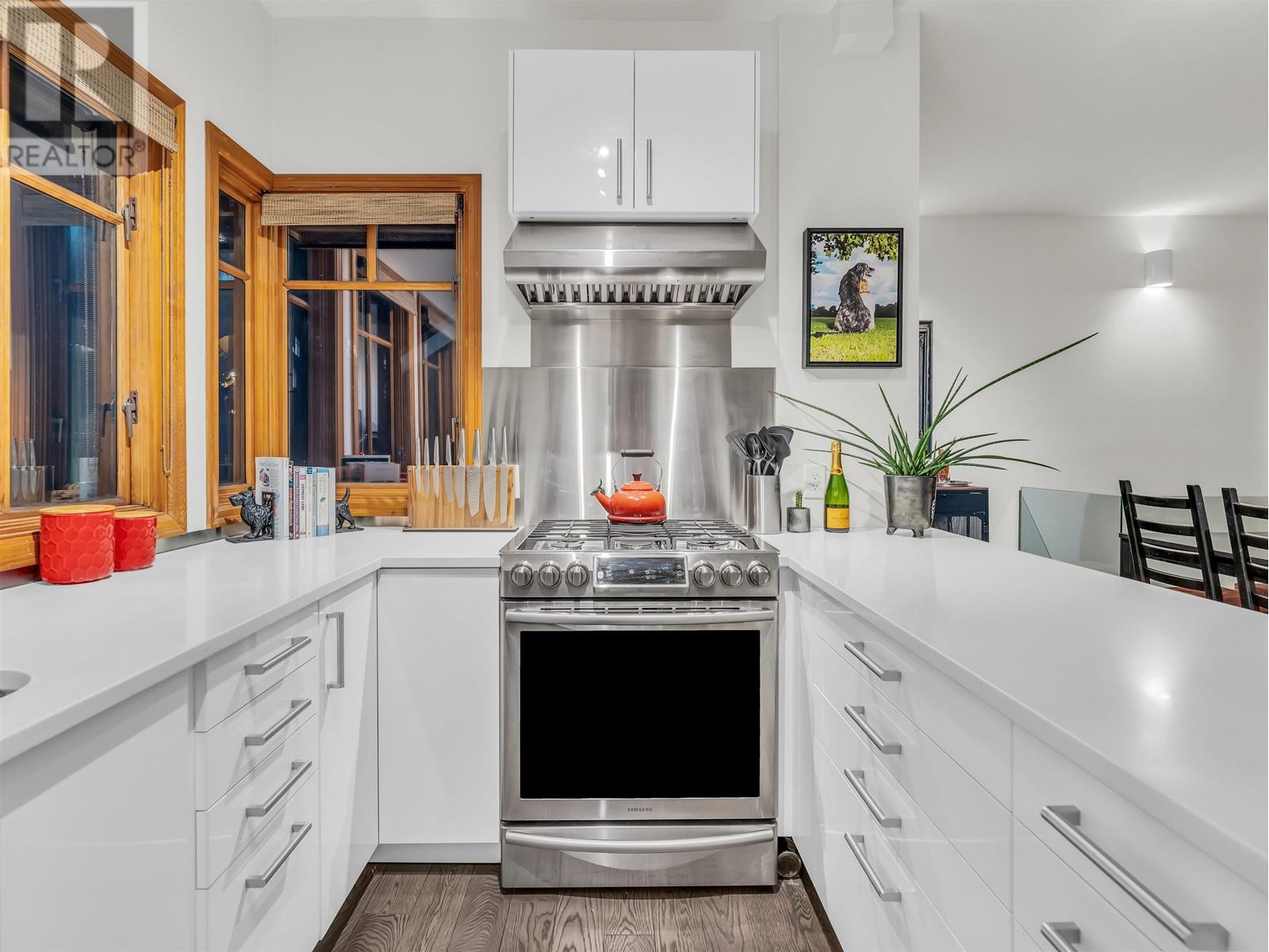 135 Alexander Street, Vancouver, British Columbia V6A 1B8 - Photo 7 - R2955361