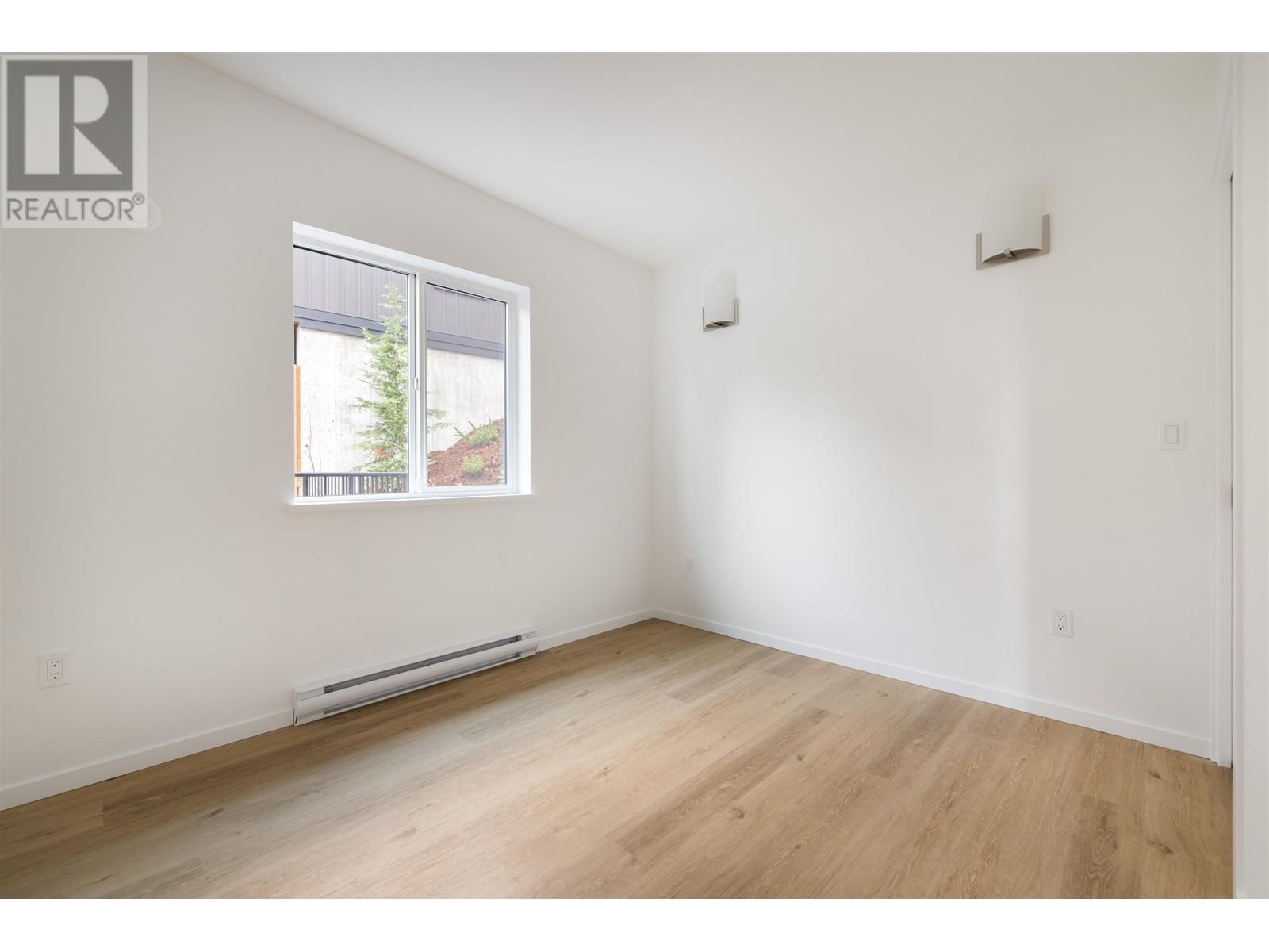 5790 Tillicum Bay Road, Sechelt, British Columbia  V7Z 0C7 - Photo 11 - R2953277