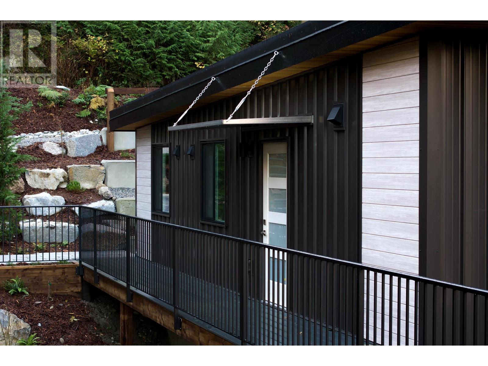 5790 Tillicum Bay Road, Sechelt, British Columbia  V7Z 0C7 - Photo 5 - R2953277