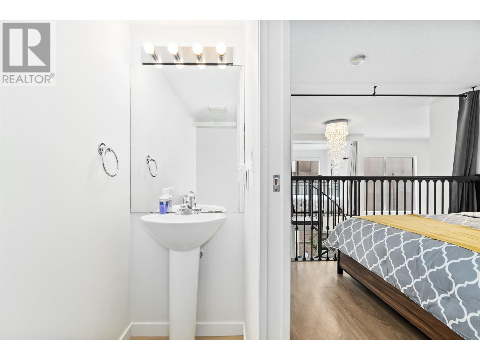 301 933 Seymour Street, Vancouver, British Columbia  V6B 6L6 - Photo 18 - R2955562