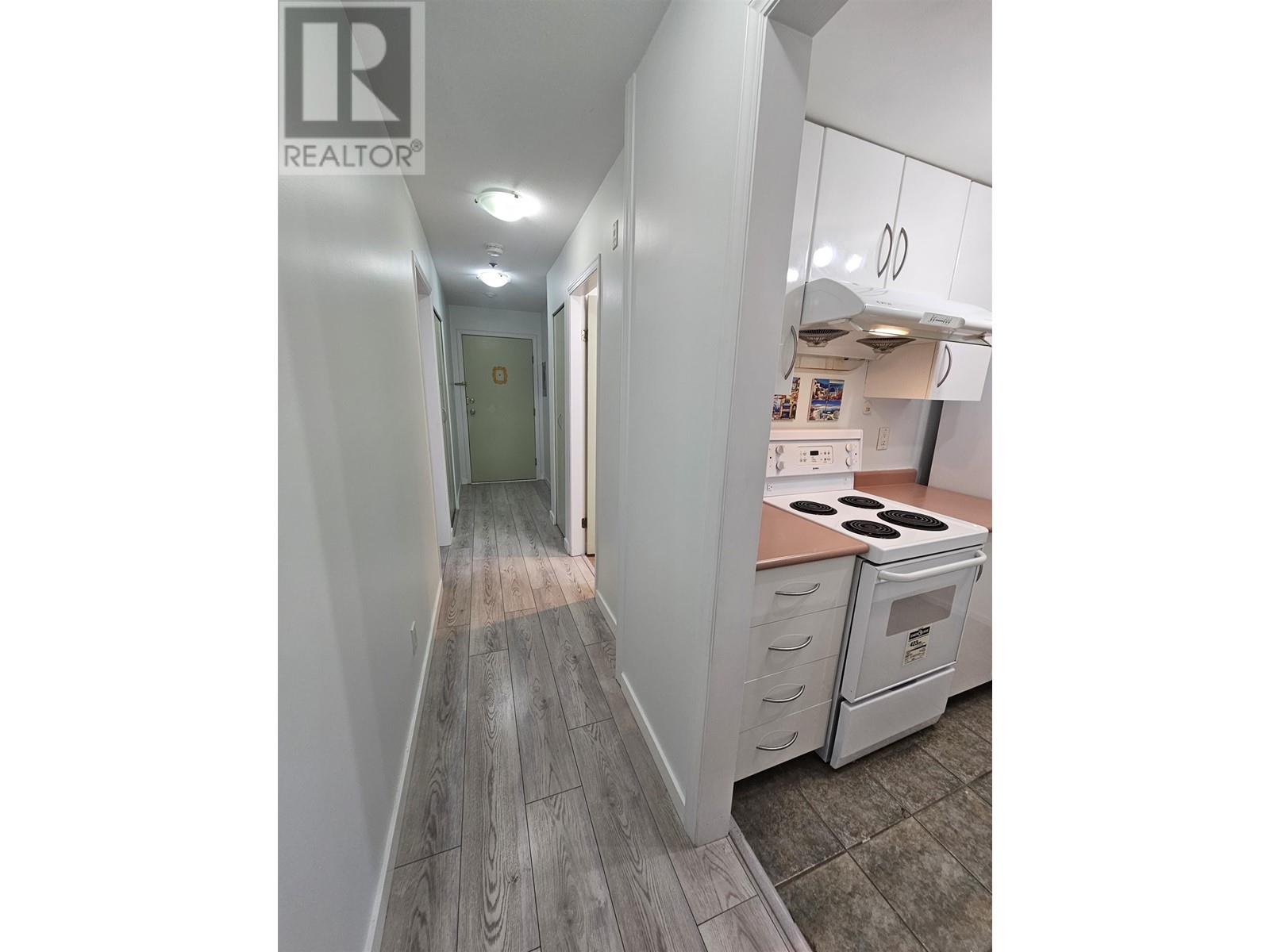 Listing Picture 15 of 18 : 102 1445 W 70TH AVENUE, Vancouver / 溫哥華 - 魯藝地產 Yvonne Lu Group - MLS Medallion Club Member