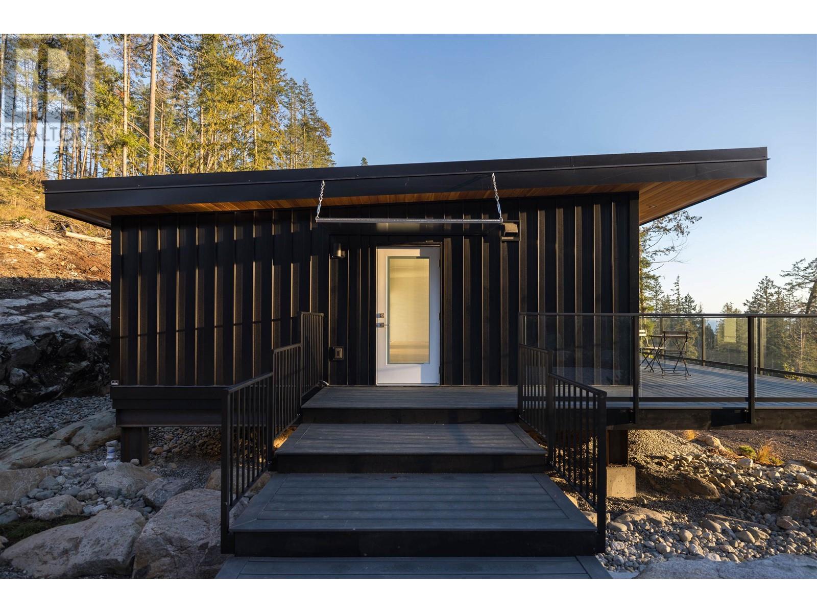 5782 Sargeant Bay Heights Road, Halfmoon Bay, British Columbia V7Z 1C3 - Photo 6 - R2933635