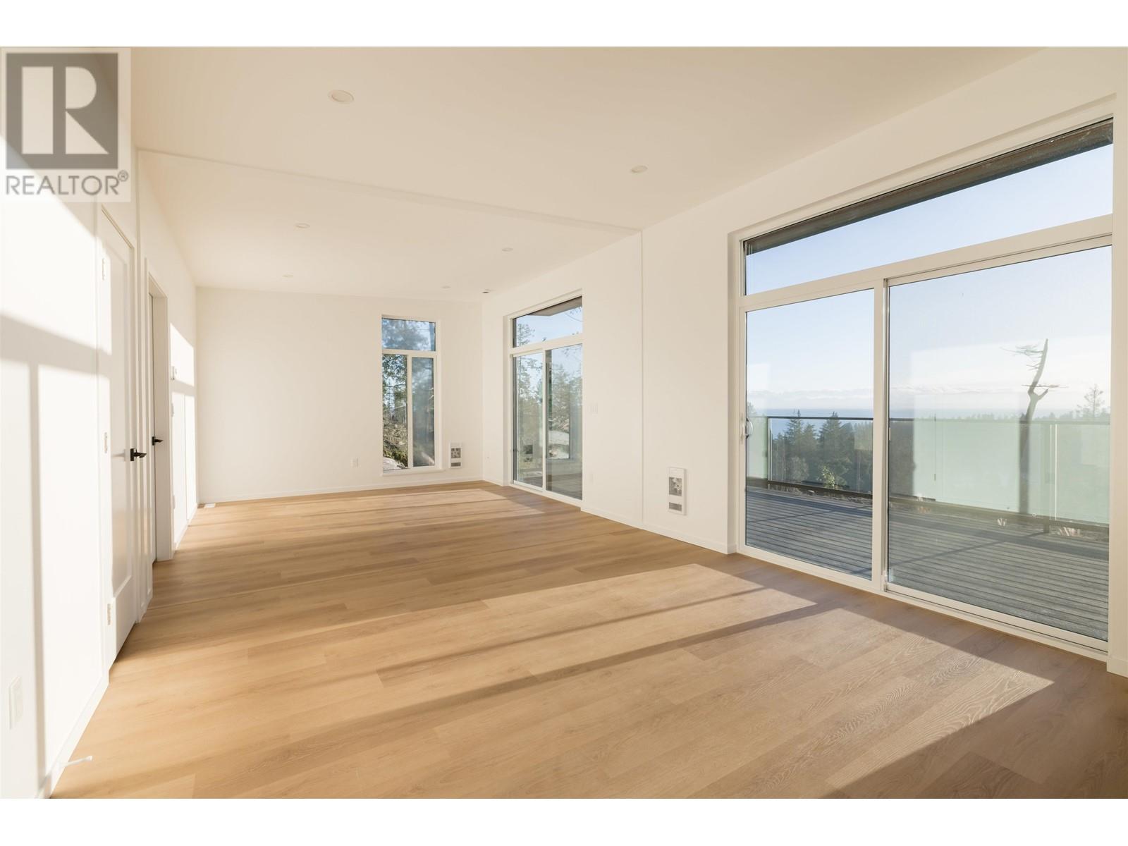 5782 Sargeant Bay Heights Road, Halfmoon Bay, British Columbia V7Z 1C3 - Photo 17 - R2933635