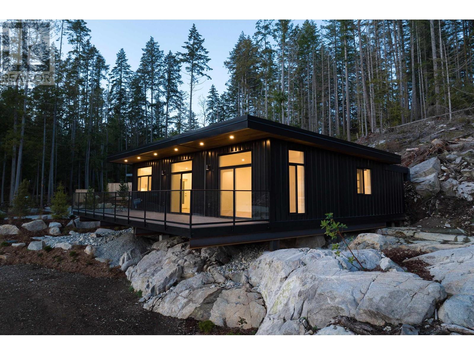 5782 Sargeant Bay Heights Road, Halfmoon Bay, British Columbia V7Z 1C3 - Photo 34 - R2933635