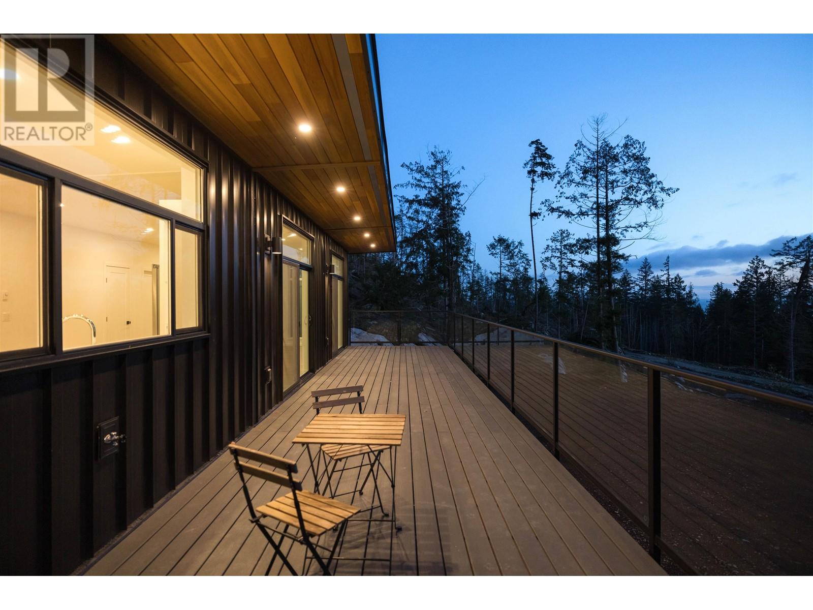 5782 Sargeant Bay Heights Road, Halfmoon Bay, British Columbia V7Z 1C3 - Photo 33 - R2933635