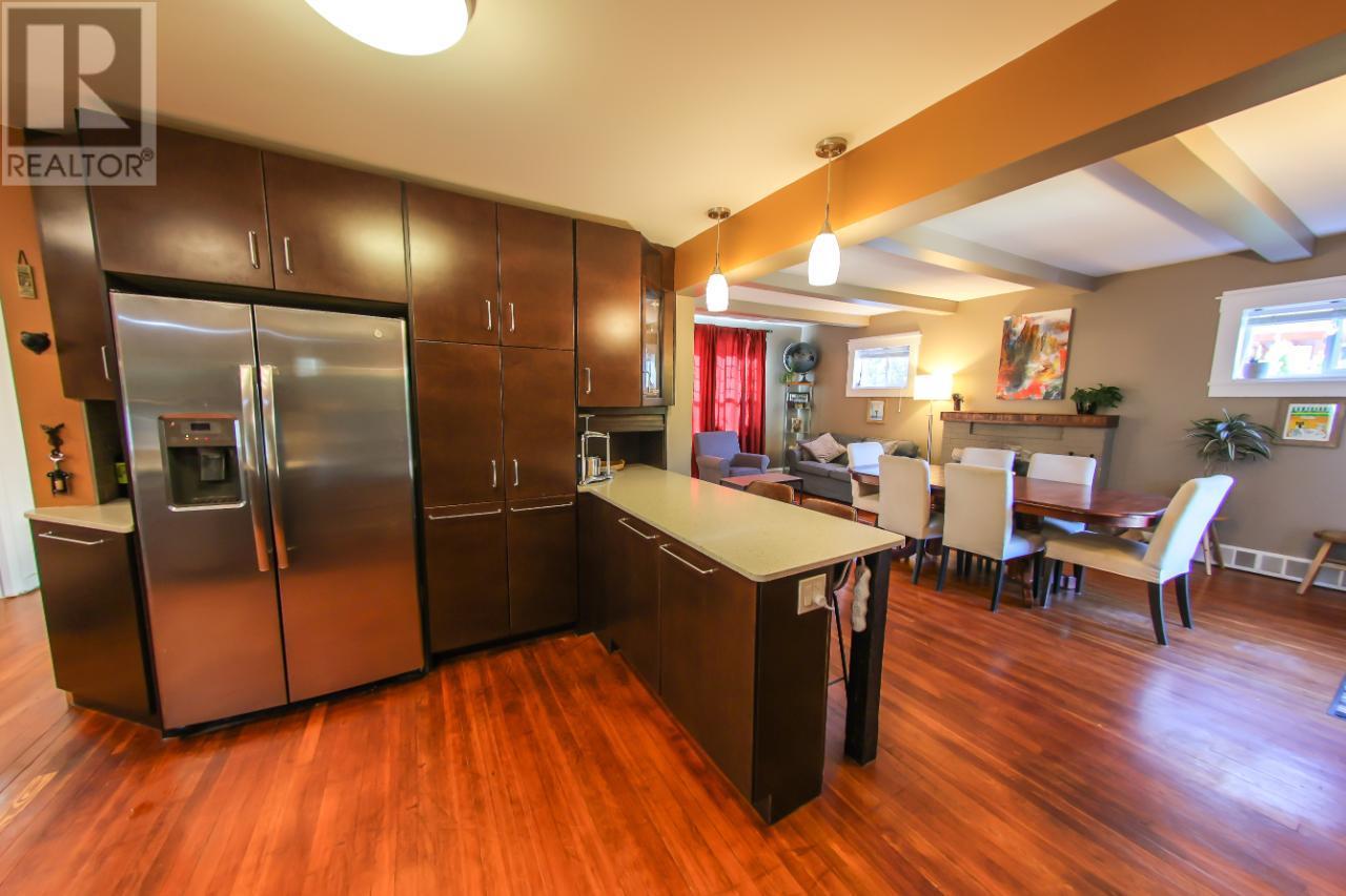 Property at 413 NELSON Avenue image 3