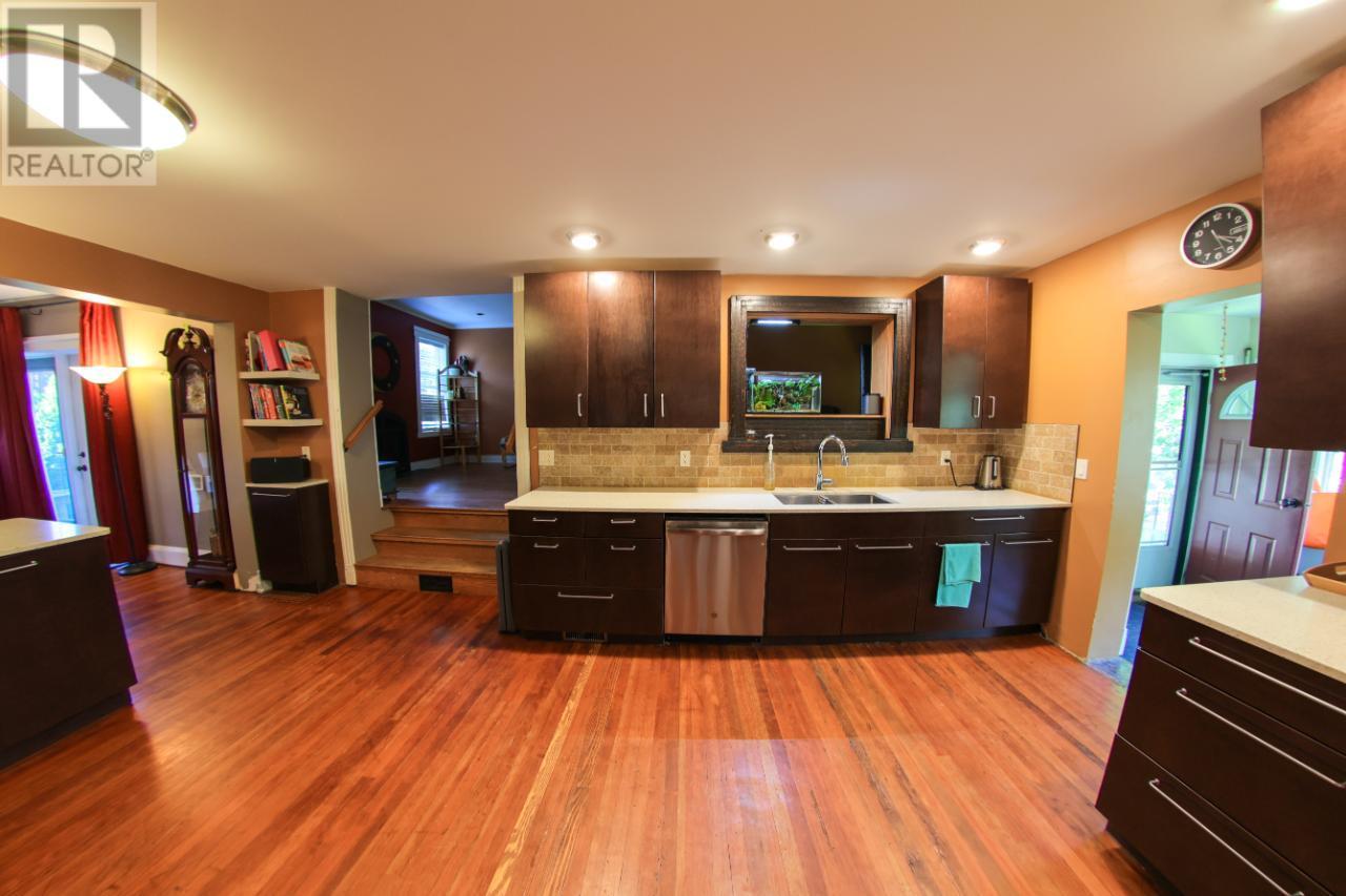 Property at 413 NELSON Avenue image 5