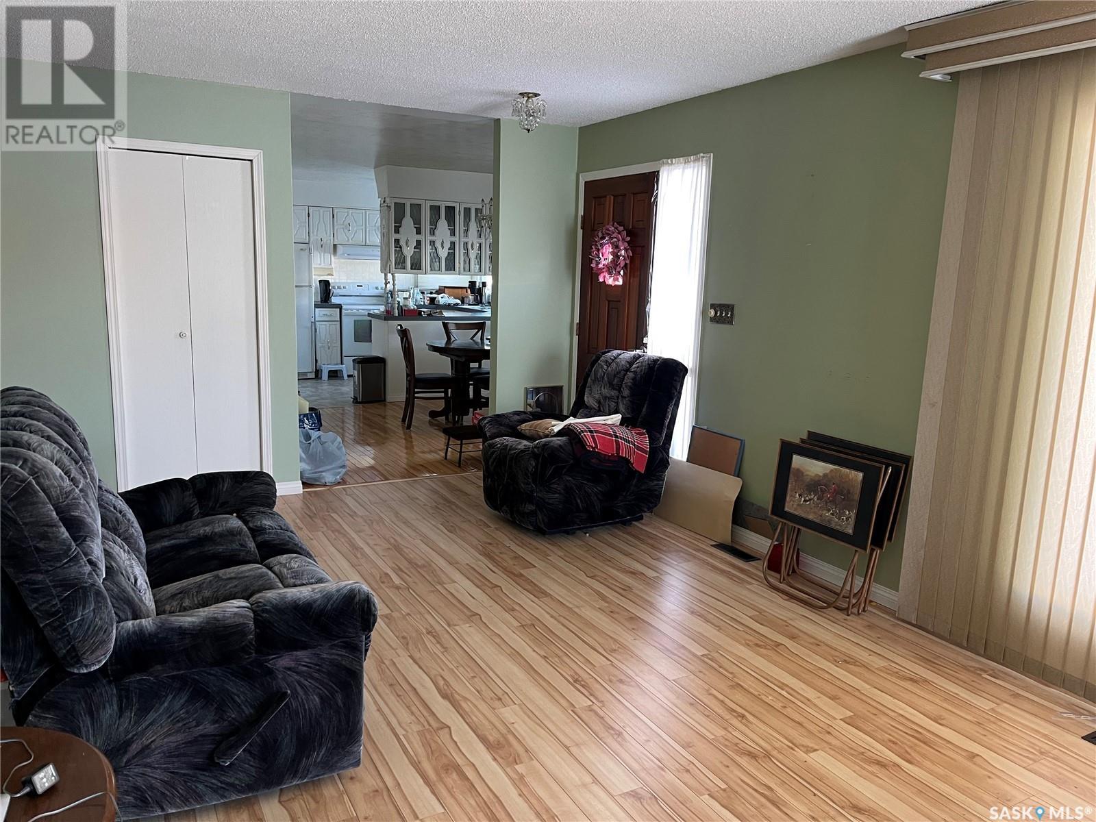 Property at 702 Portage AVENUE image 5