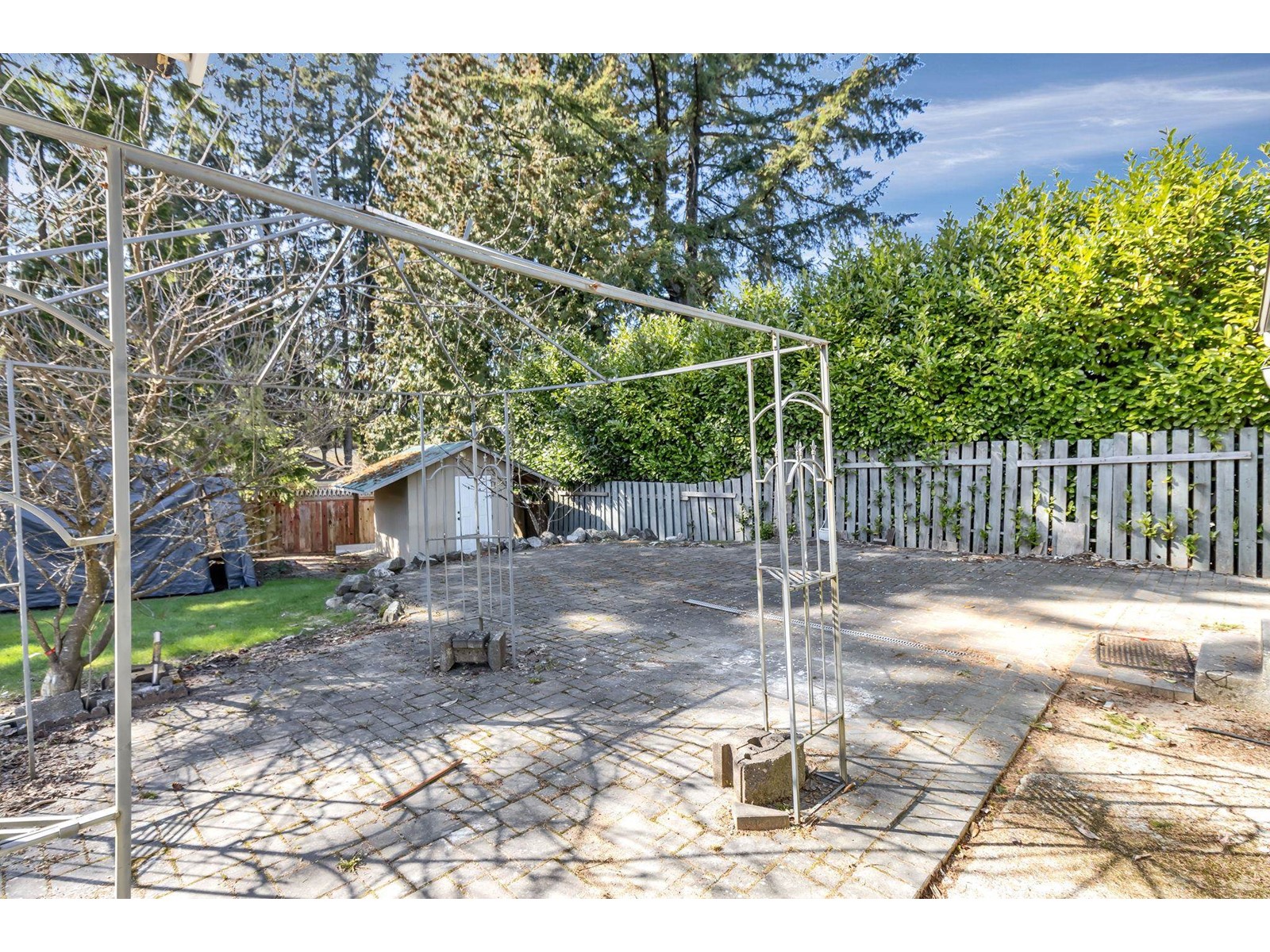 15112 Dove Place, Surrey, British Columbia  V3R 4T5 - Photo 21 - R2955194