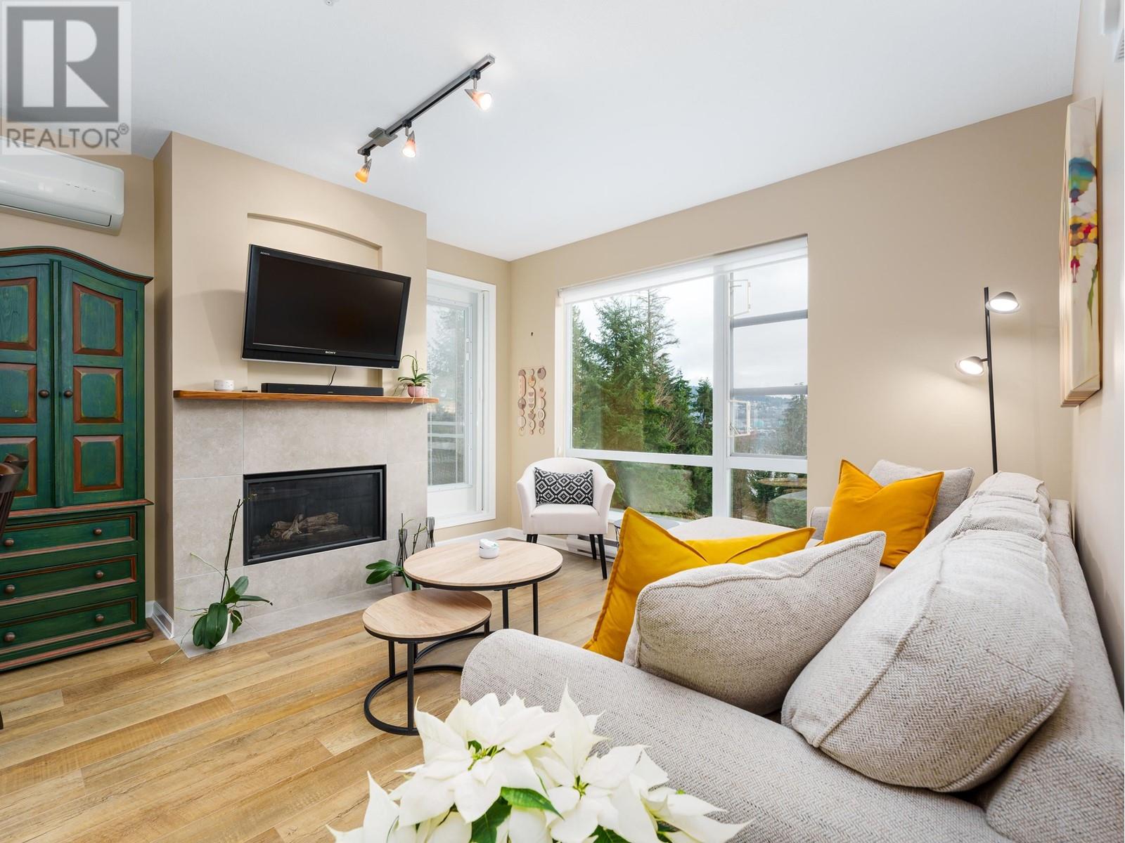 319 3629 Deercrest Drive, North Vancouver, British Columbia V7G 2S9 - Photo 8 - R2955681