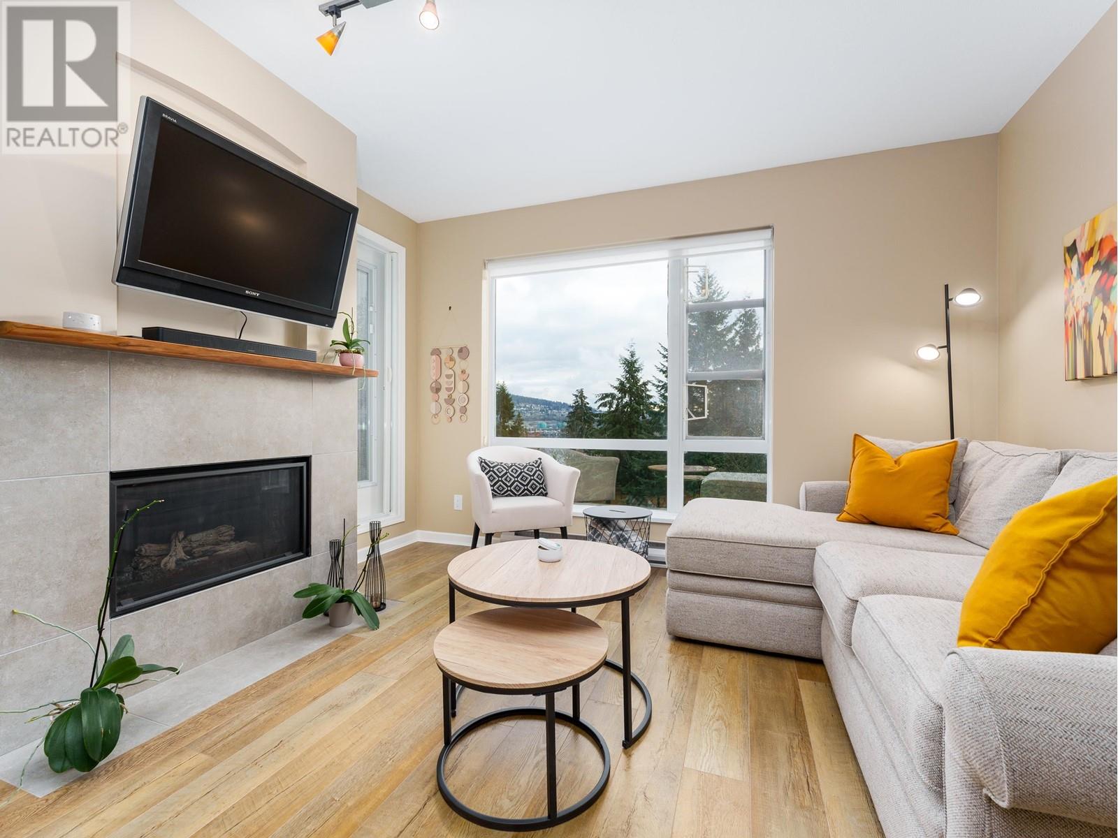 319 3629 Deercrest Drive, North Vancouver, British Columbia V7G 2S9 - Photo 9 - R2955681