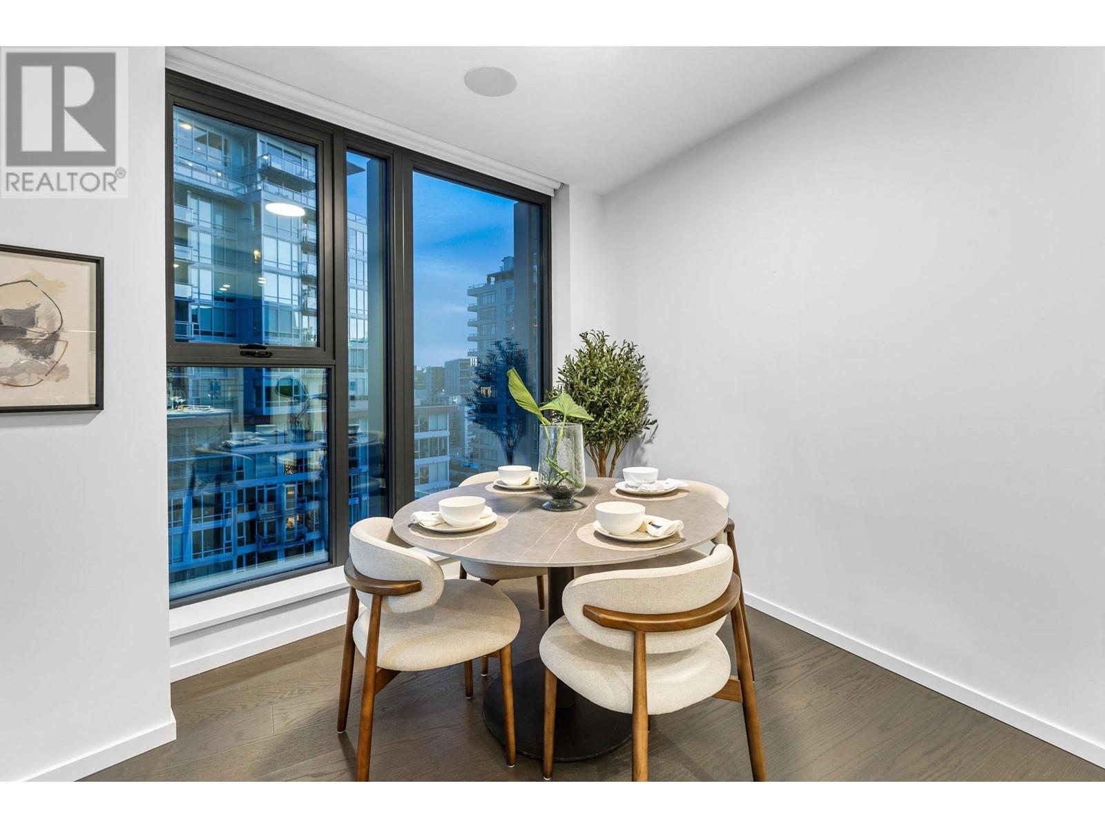 Listing Picture 18 of 40 : 1105 1601 QUEBEC STREET, Vancouver / 溫哥華 - 魯藝地產 Yvonne Lu Group - MLS Medallion Club Member