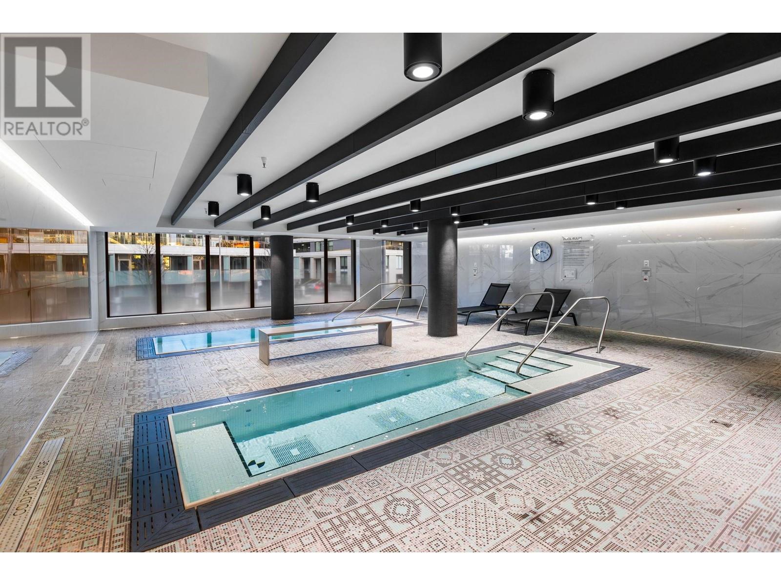 Listing Picture 35 of 40 : 1105 1601 QUEBEC STREET, Vancouver / 溫哥華 - 魯藝地產 Yvonne Lu Group - MLS Medallion Club Member