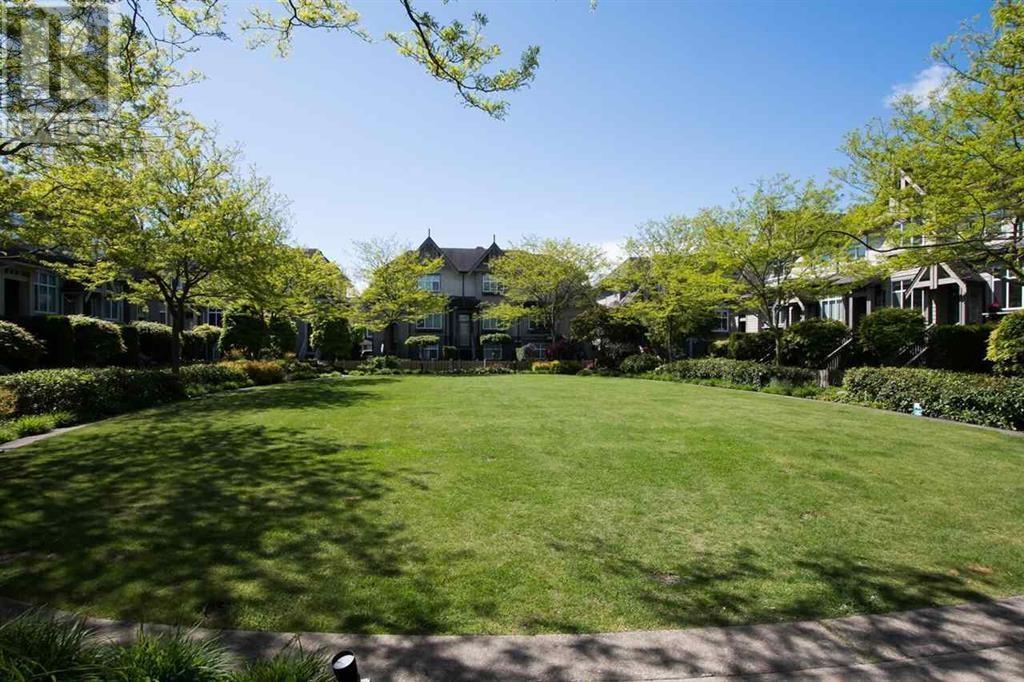 Listing Picture 8 of 30 : 32 9800 ODLIN ROAD, Richmond / 烈治文 - 魯藝地產 Yvonne Lu Group - MLS Medallion Club Member