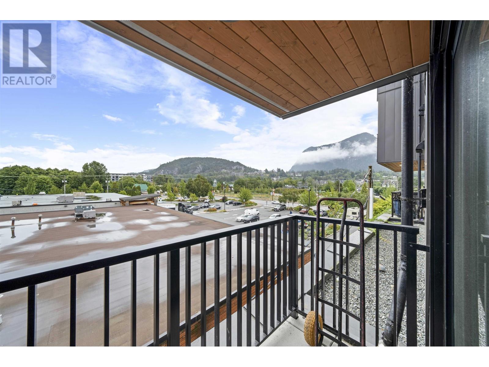 212 1365 Pemberton Avenue, Squamish, British Columbia  V8B 1B7 - Photo 23 - R2955691