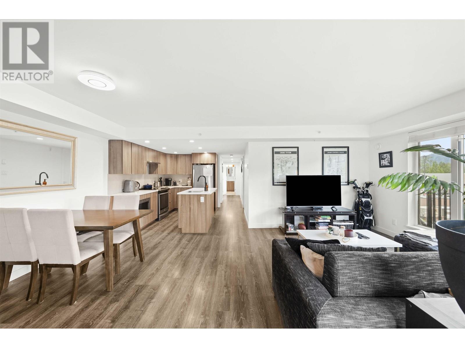 212 1365 Pemberton Avenue, Squamish, British Columbia  V8B 1B7 - Photo 6 - R2955691