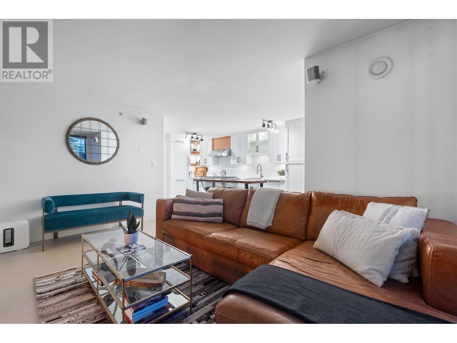 Listing Picture 15 of 28 : 206 55 ALEXANDER STREET, Vancouver / 溫哥華 - 魯藝地產 Yvonne Lu Group - MLS Medallion Club Member