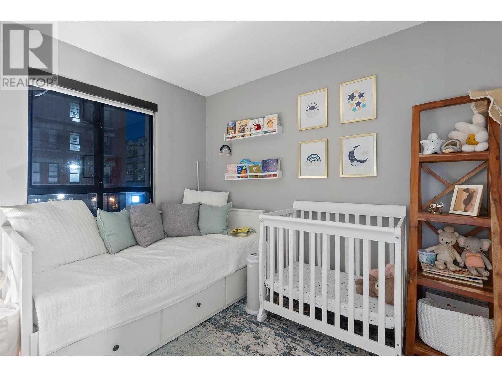 Listing Picture 24 of 28 : 206 55 ALEXANDER STREET, Vancouver / 溫哥華 - 魯藝地產 Yvonne Lu Group - MLS Medallion Club Member