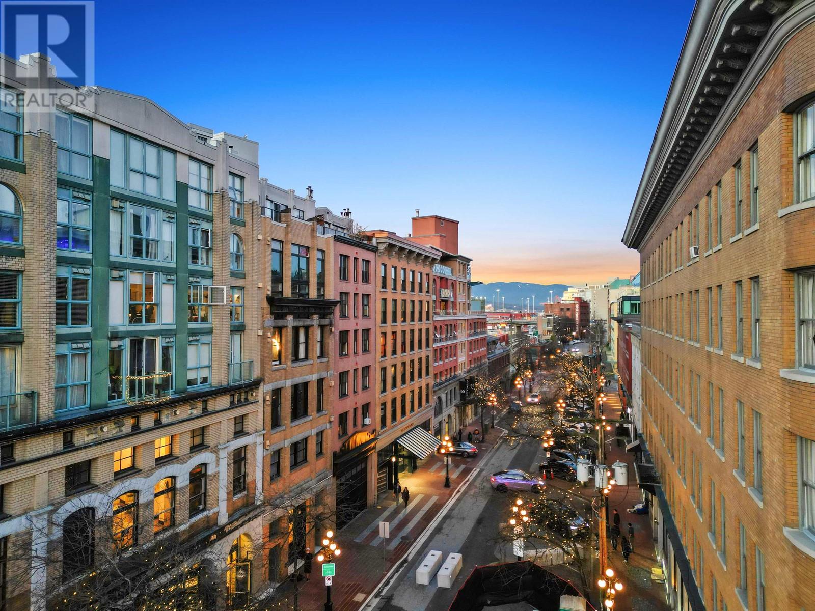 Listing Picture 3 of 28 : 206 55 ALEXANDER STREET, Vancouver / 溫哥華 - 魯藝地產 Yvonne Lu Group - MLS Medallion Club Member