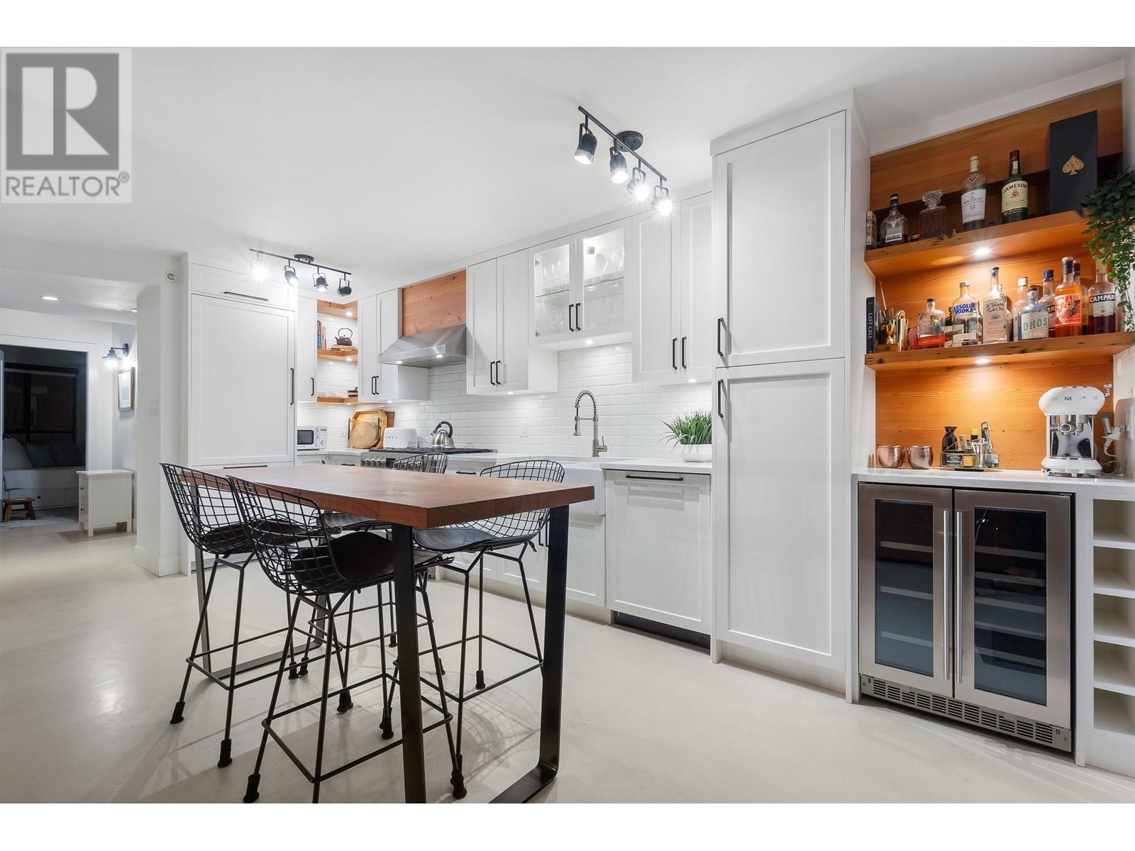 Listing Picture 28 of 28 : 206 55 ALEXANDER STREET, Vancouver / 溫哥華 - 魯藝地產 Yvonne Lu Group - MLS Medallion Club Member